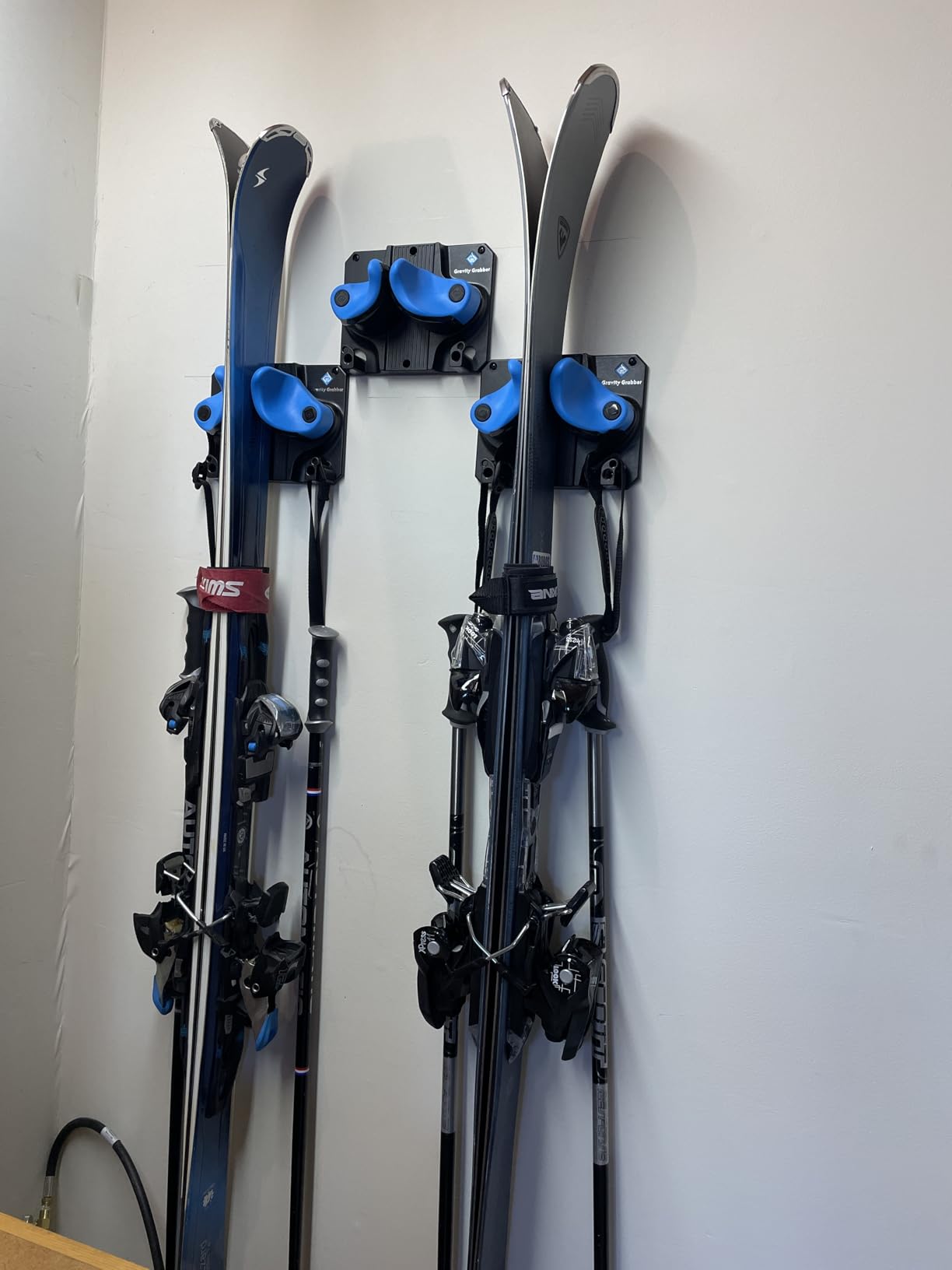 Gravity Grabber, The OG - Ski & Snowboard Wall Mount, Indoor Garage & Home Storage Organizer, Damage-Free Grip, Holds Skis/Boards/Poles/More, Space-Saving Premium Gear Rack (Cyan 1-Pack) customer photo 1