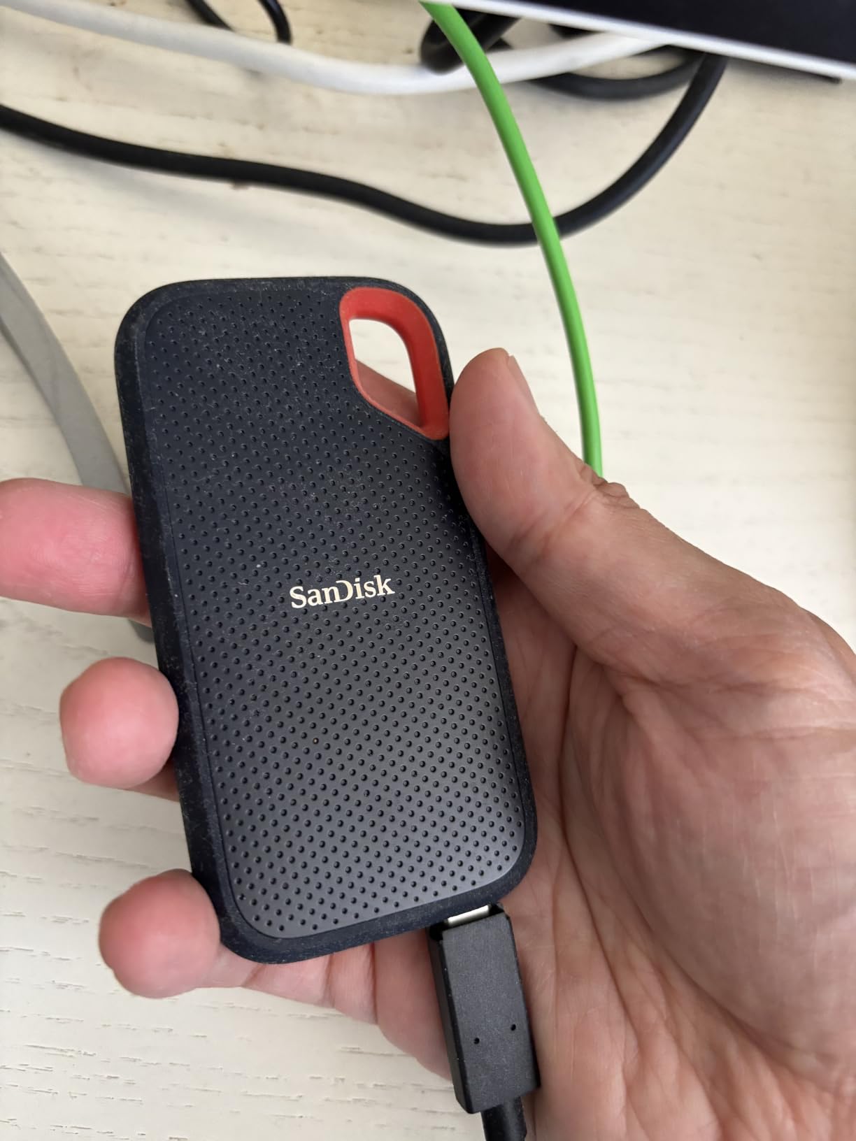 SANDISK 2TB Extreme Portable SSD (Old Model) - Up to 1050MB/s, USB-C, USB 3.2 Gen 2, IP65 Water and Dust Resistance, Updated Firmware - External Solid State Drive - SDSSDE61-2T00-G25 customer photo 1