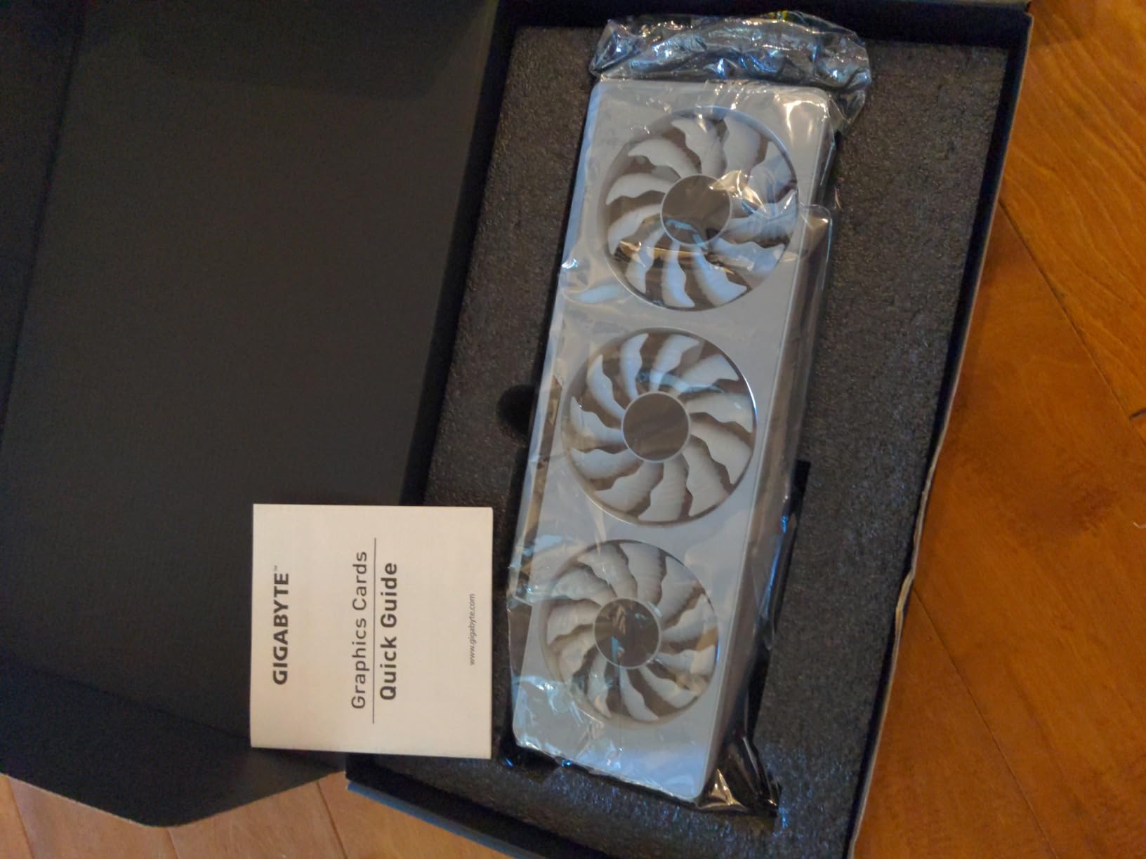 nVidia GeForce RTX 3090 Founders Edition Graphics Card customer photo 2
