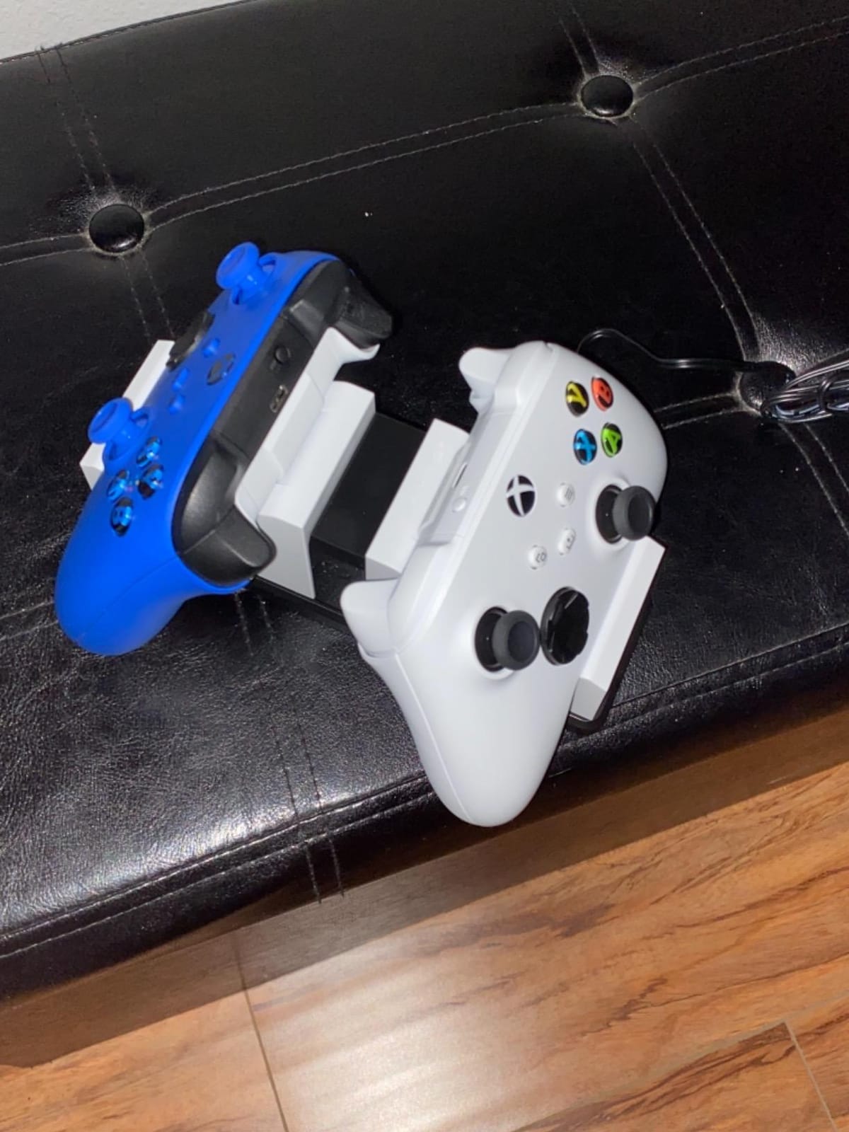 PowerA Dual Charging Station for Xbox Series X|S - White customer photo 1