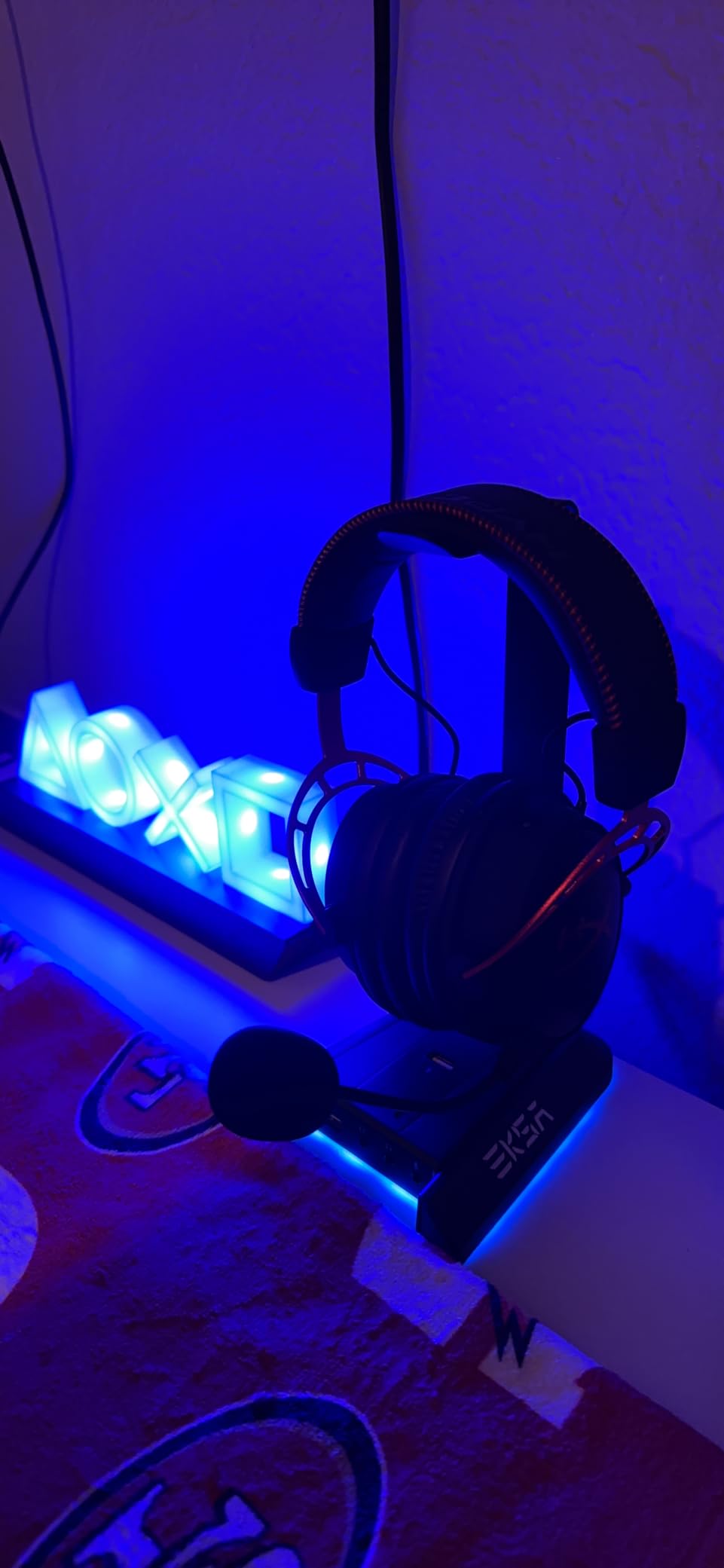 EKSA RGB Headset Stand, Headphone Stands with 7.1 Surround Sound & USB/3.5mm Port, Desk Gaming Headsets Holder with Aluminum Alloy Rod & Non-Slip Rubber Pad, Suitable for Most Gamer Desktop Earphones customer photo 2