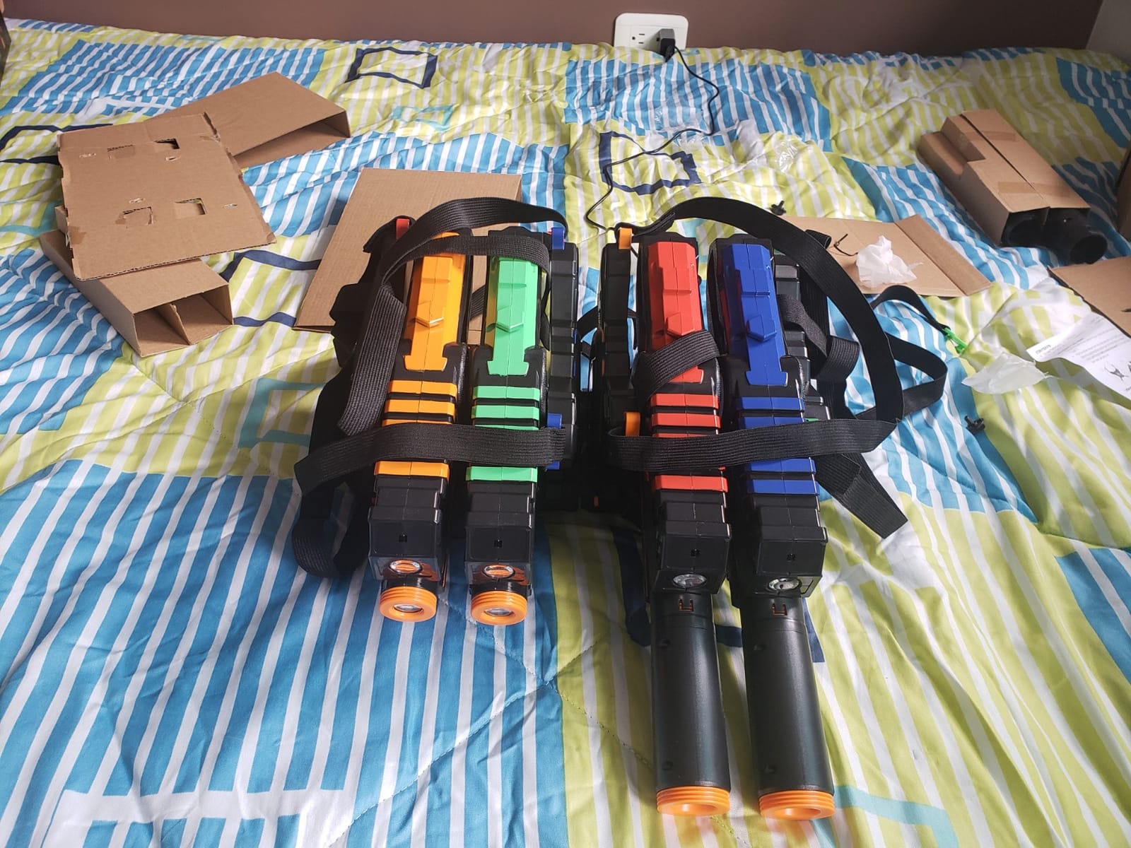 ArmoGear Laser Tag Guns with Vests Set of 4 - Adult Laser Tag Guns, Multiplayer Lazer Tags Set for Kids, Teens, and Adults - Indoor and Outdoor Game for Family Fun - Gift for Boys and Girls, Ages 8+ customer photo 2