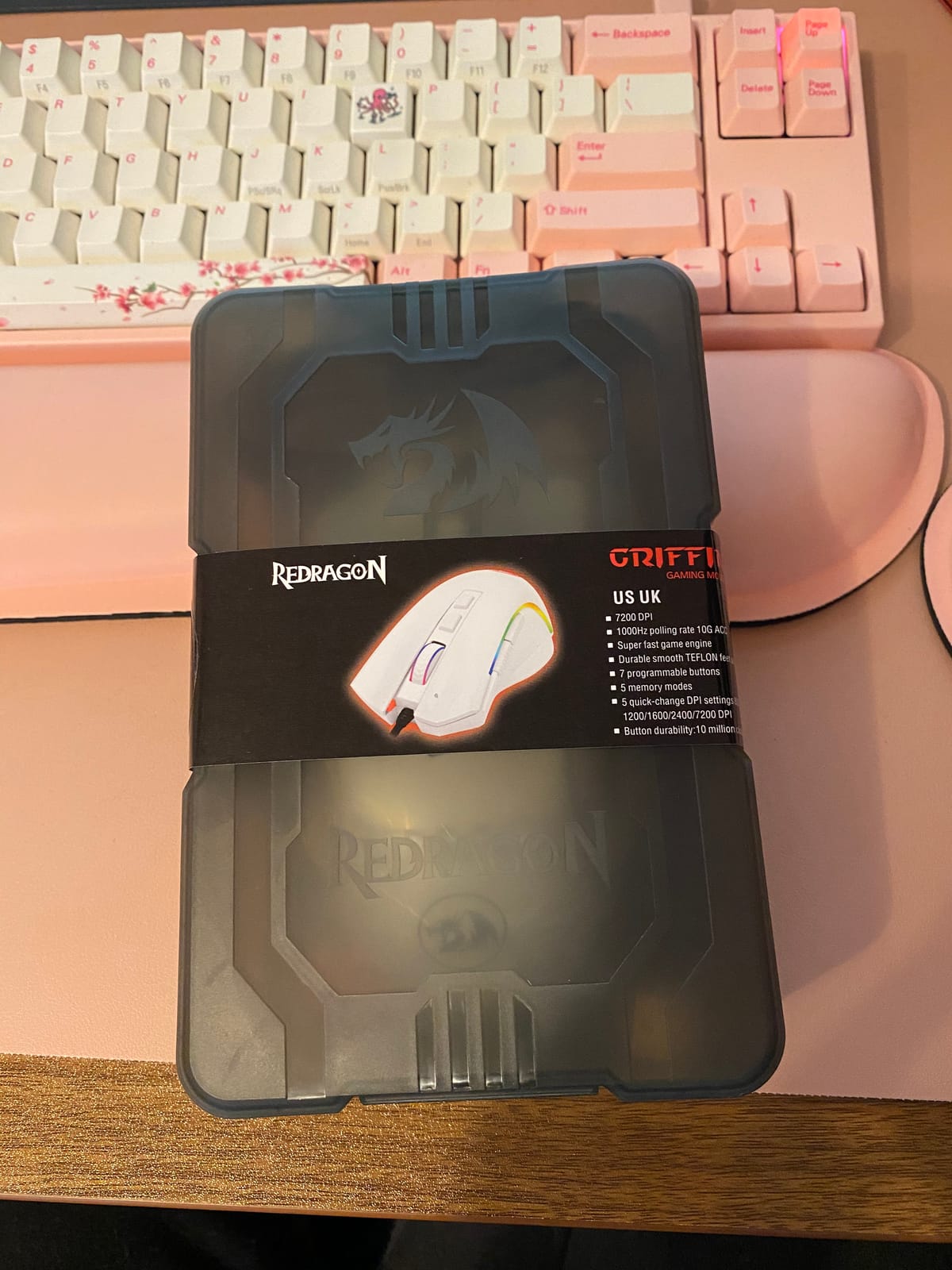 Redragon M602 Griffin RGB Gaming Mouse, Tri-Mode 2.4G/USB-C/Bluetooth Mouse Gaming, RGB Spectrum Backlit Ergonomic Mouse with 7 Programmable Backlight Modes up to 8000 DPI for Win PC Gamers (Wireless) customer photo 1
