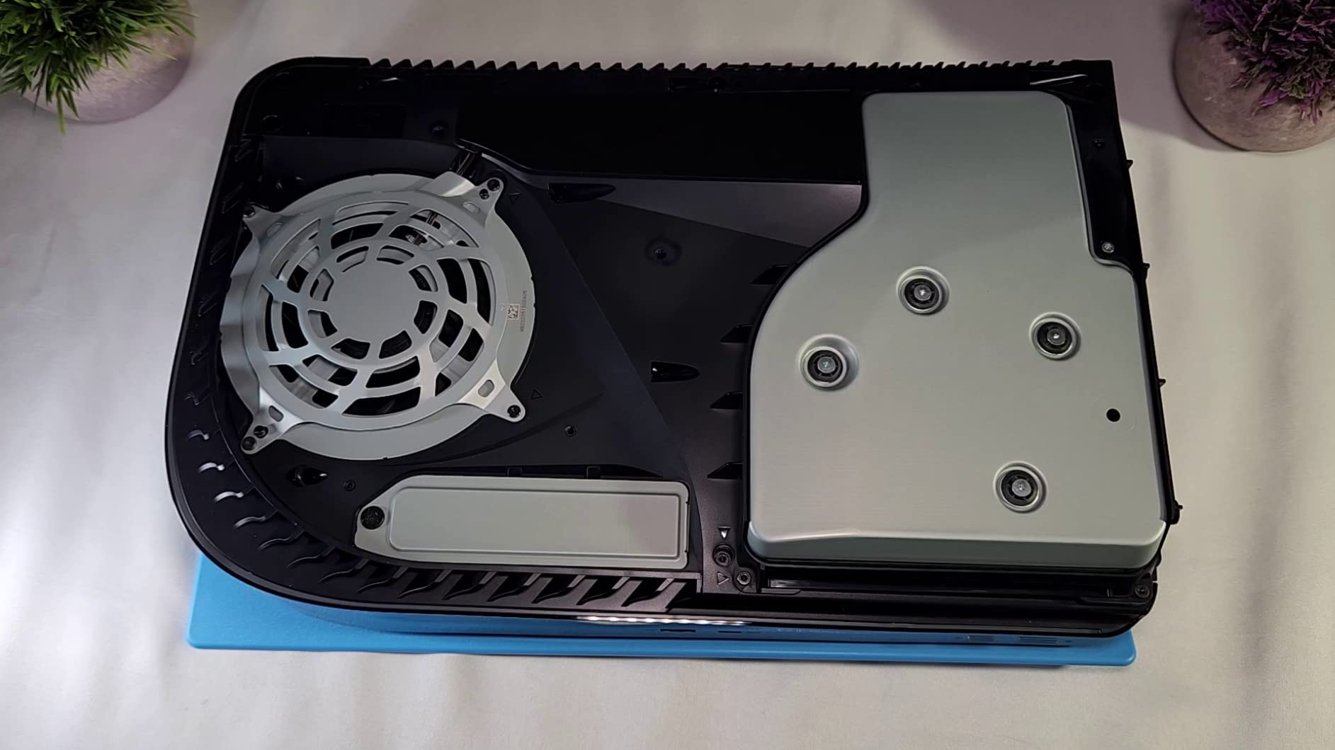 WD_BLACK 1TB SN850 NVMe Internal Gaming SSD Solid State Drive with Heatsink - Works with PlayStation 5, Gen4 PCIe, M.2 2280, Up to 7,000 MB/s - WDS100T1XHE customer photo 1