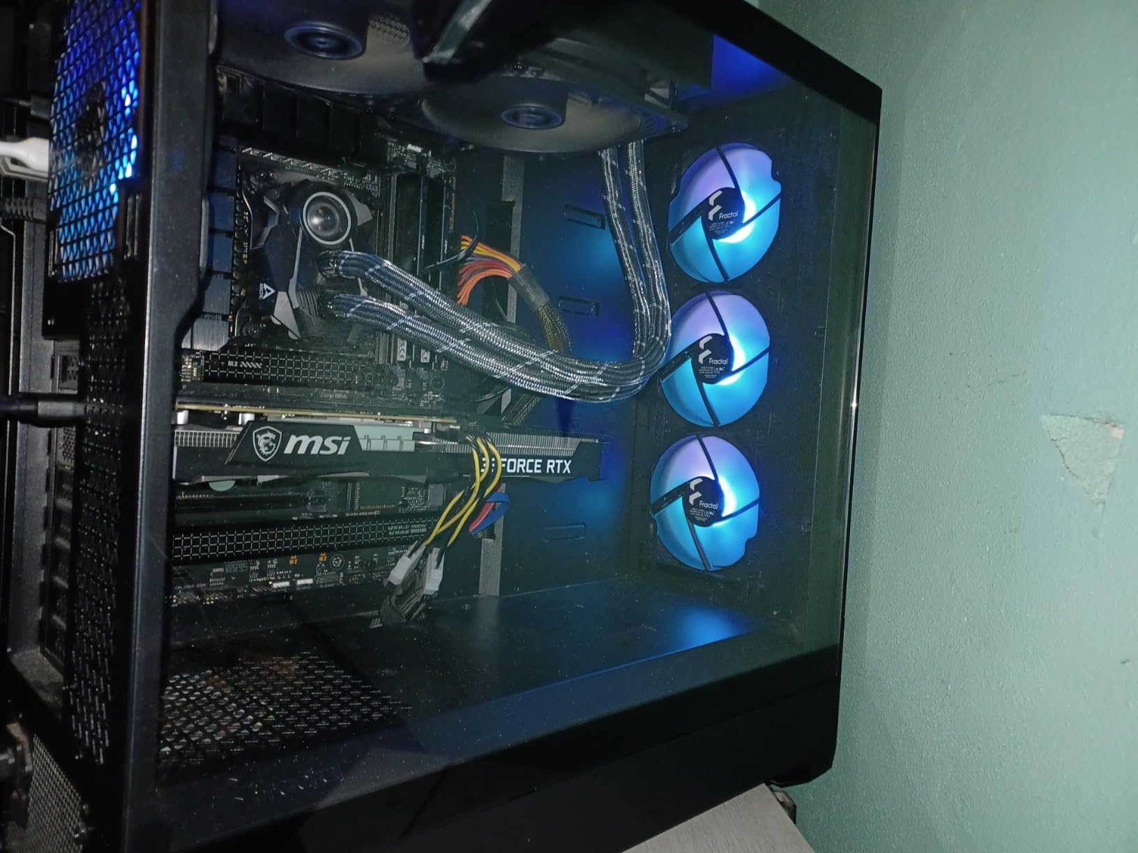 Fractal Design Pop Mini Air RGB Black Tempered Glass Clear Tint Micro-ATX Case customer photo 2