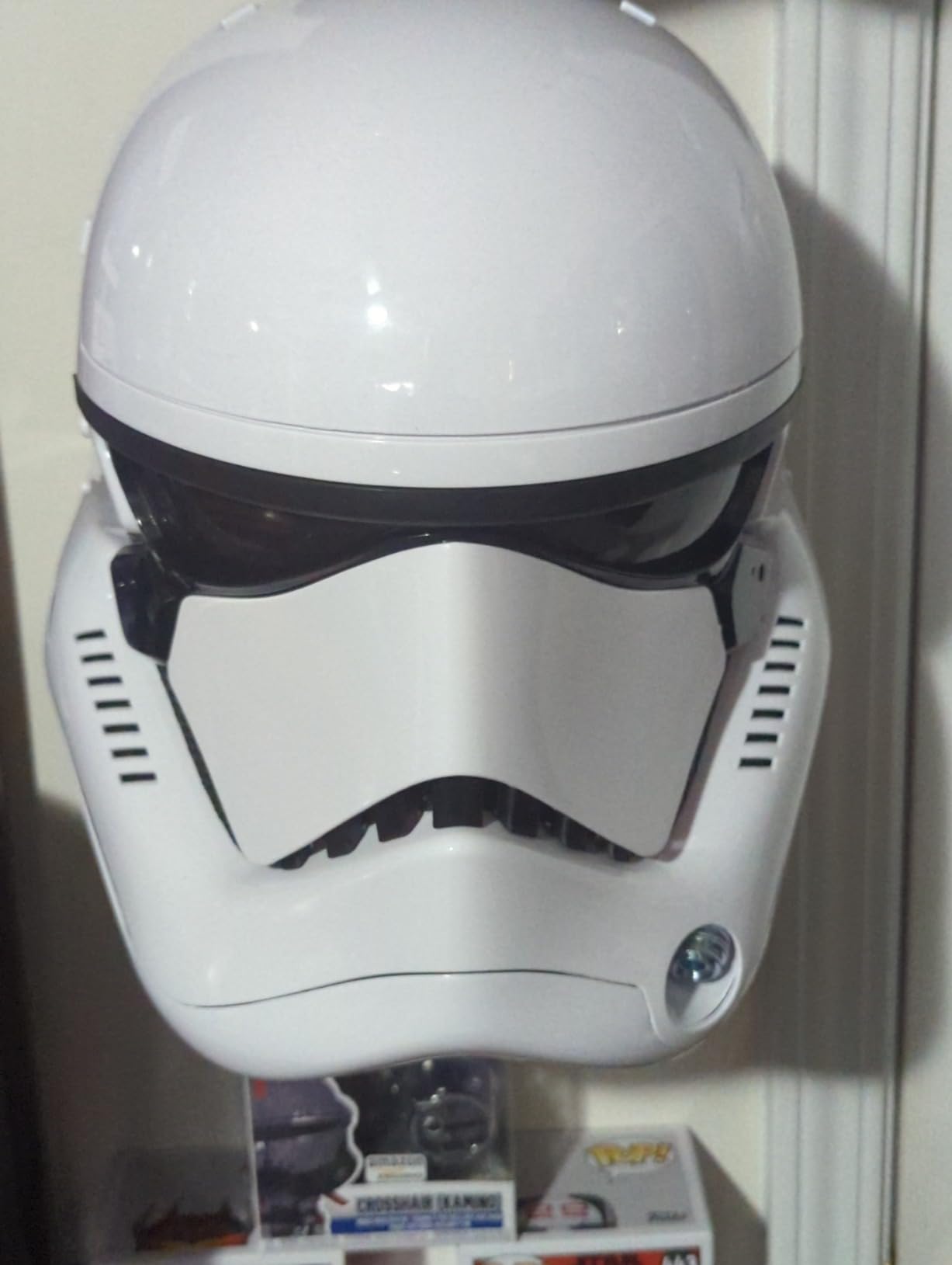 STAR WARS The Black Series First Order Stormtrooper Premium Electronic Helmet, The Last Jedi Roleplay Collectible (Amazon Exclusive) customer photo 2