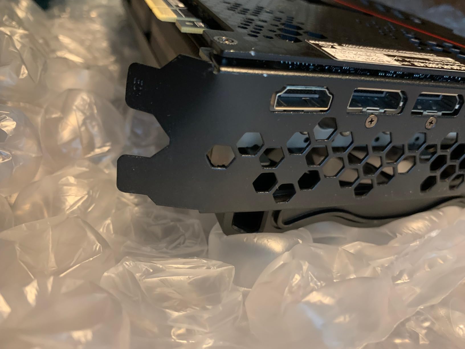 EVGA GeForce RTX 3090 FTW3 Ultra Gaming, 24GB GDDR6X, 10496 CUDA Cores, 1800MHz Boost Clock, 3x Fans, ARGB LED, Metal Backplate, PCIe 4, HDMI, DisplayPort, Desktop Compatible customer photo 2