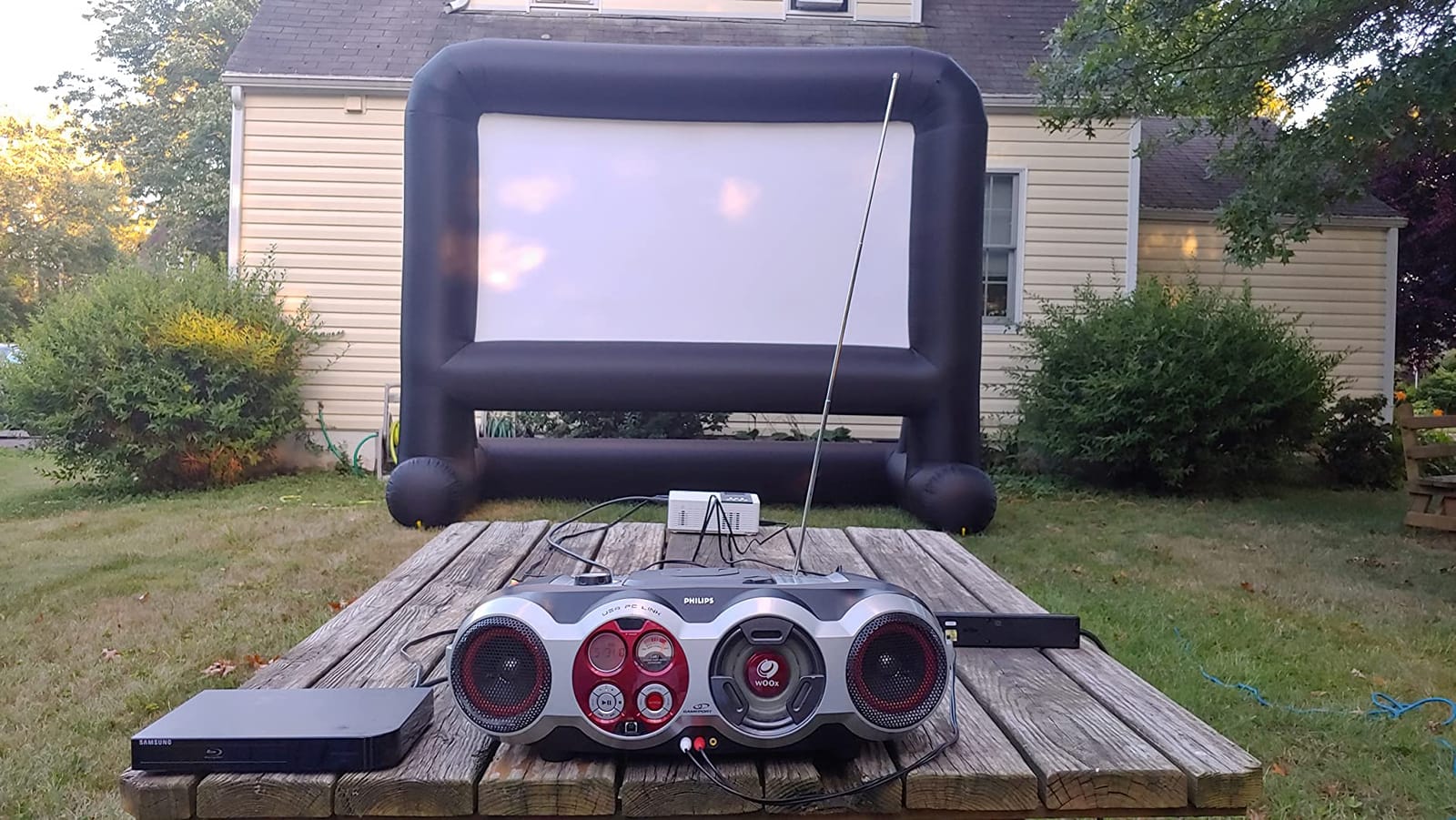 HuaKastro 14 FT Inflatable Projector Screen - One-Piece Design, Easy Setup Blow-Up Movie Screen with Quiet Fan, Ideal for Outdoor & Indoor Movie Nights, Backyard Events, and Parties (Stable Base) customer photo 2