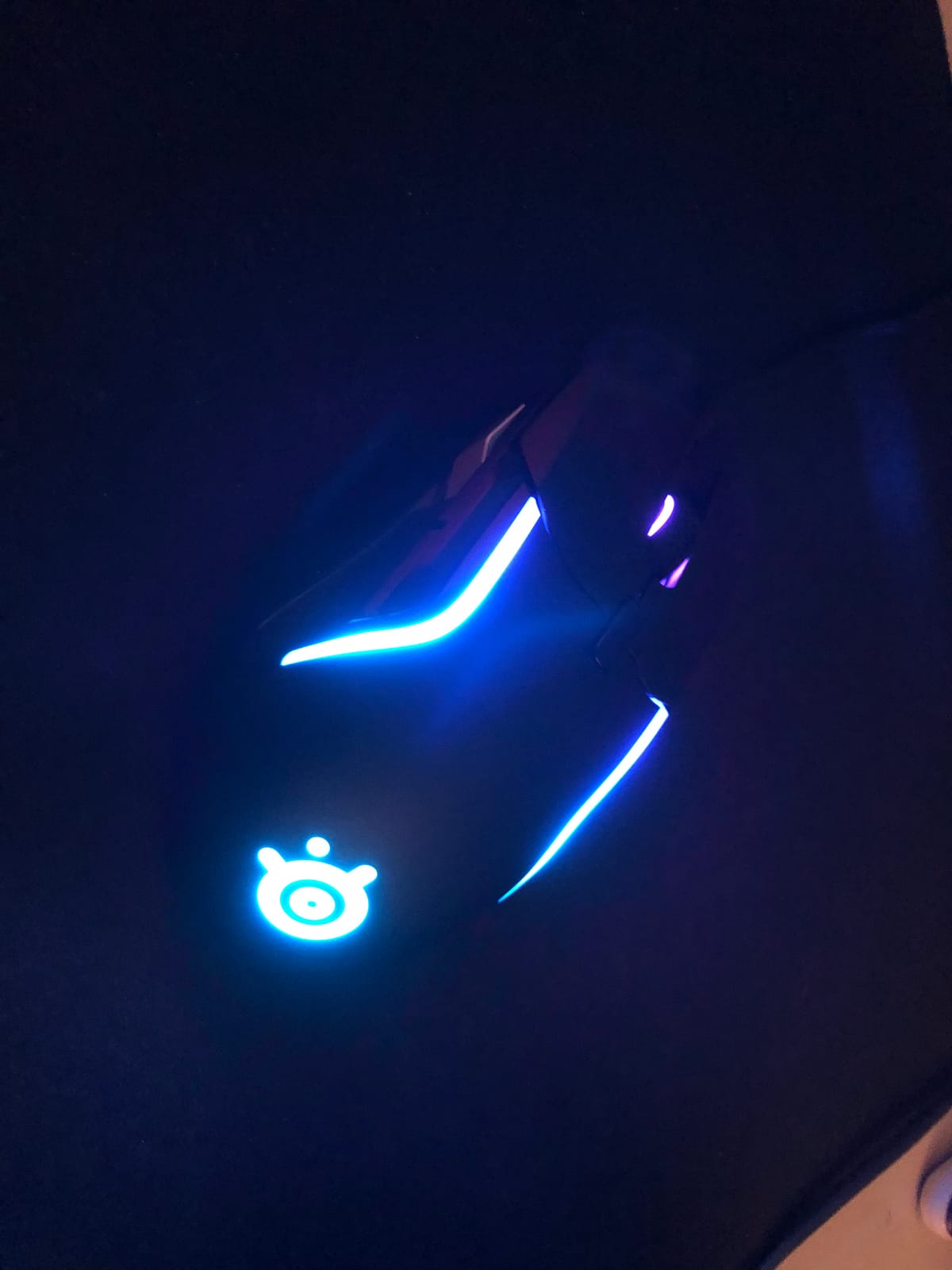 SteelSeries Rival 5 Gaming Mouse with PrismSync RGB Lighting and 9 Programmable Buttons - FPS, MOBA, MMO, Battle Royale - 18,000 CPI TrueMove Air Optical Sensor - Black customer photo 1