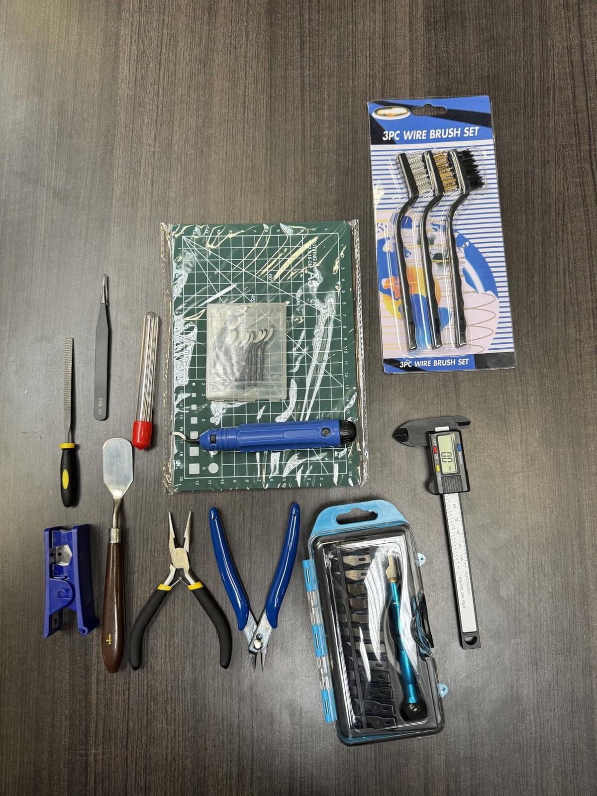 45 Pcs 3D Printer Tool Kit, Cleaning, Finishing, Measuring, Support Removal | Includes Deburring Tool, Digital Caliper, Carving knife, Wire Cutter, Cutting Mat, Brushes, Storage Bag, and more customer photo 1