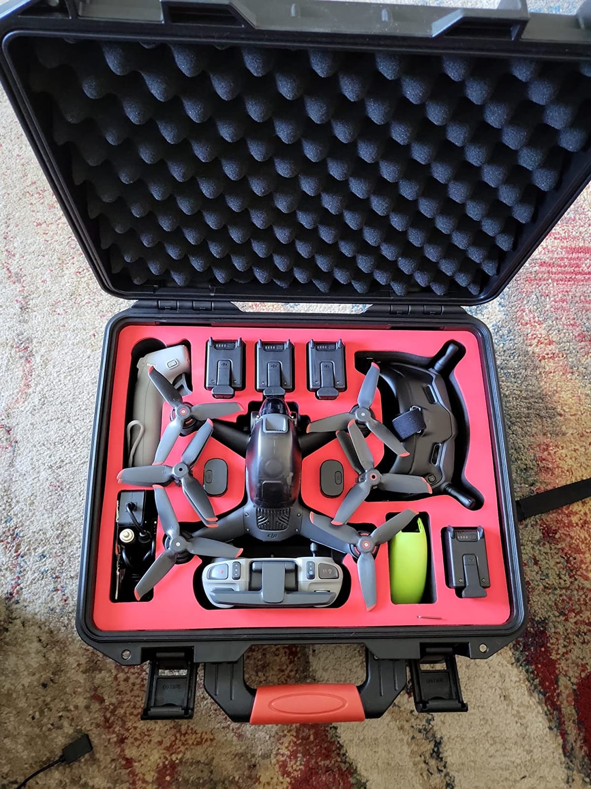 FPVtosky Professional Hard Case for DJI FPV Drone - Fits 6 Batteries - Keep Props On, Black/Red, Compact Carrying Case Accessories customer photo 2