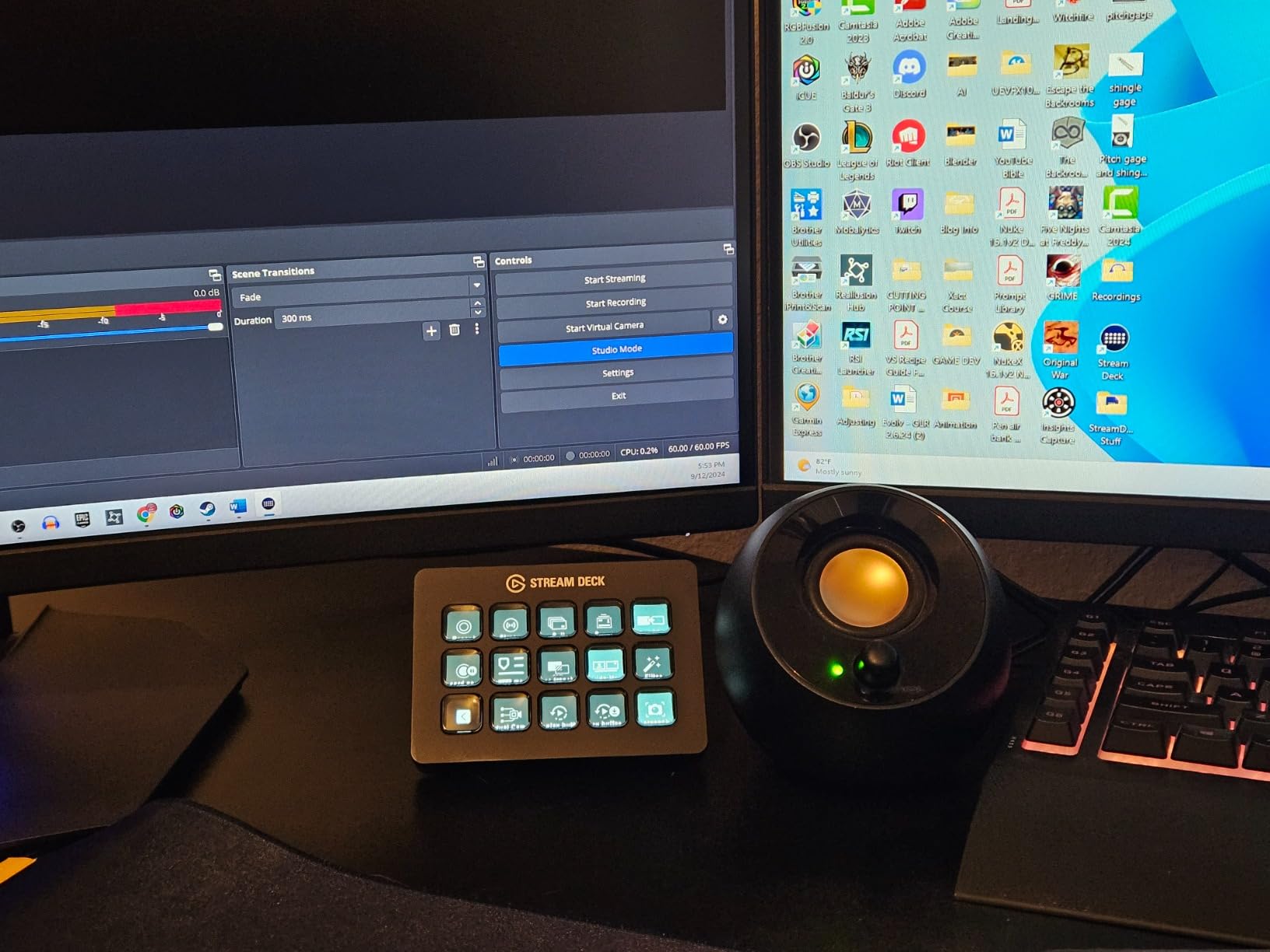 Stream Deck MK.2 Studio Controller, 15 Macro Keys | Trigger actions in OBS, Twitch, YouTube and more, Visual feedback, Hundreds of plugins, Works with Mac and PC customer photo 1