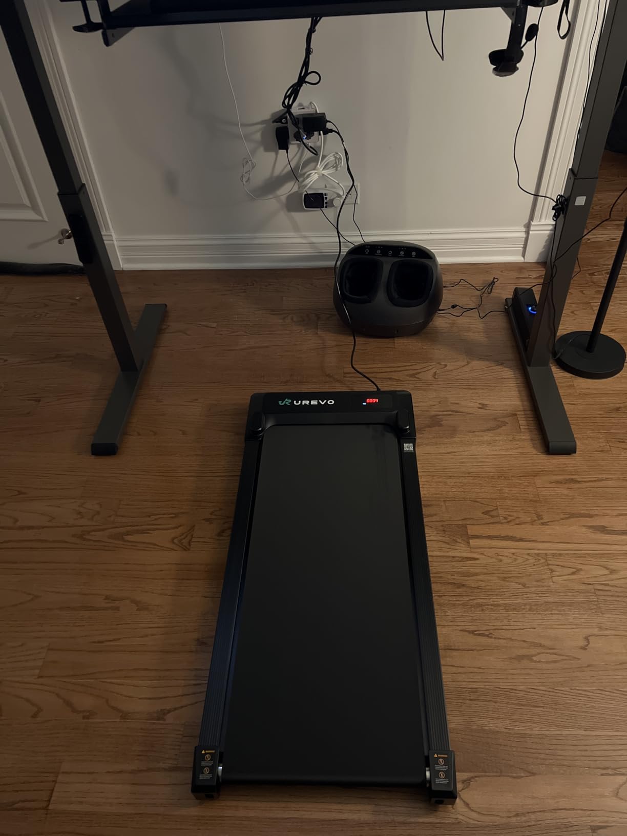 UREVO Smart Walking Pad, Standing Desk Treadmill with Double Shock Absorption, Quiet Operation, Workout APP with Track Insights and MIIT Mode, Plug and Play, Remote or APP Control for Home Office customer photo 2