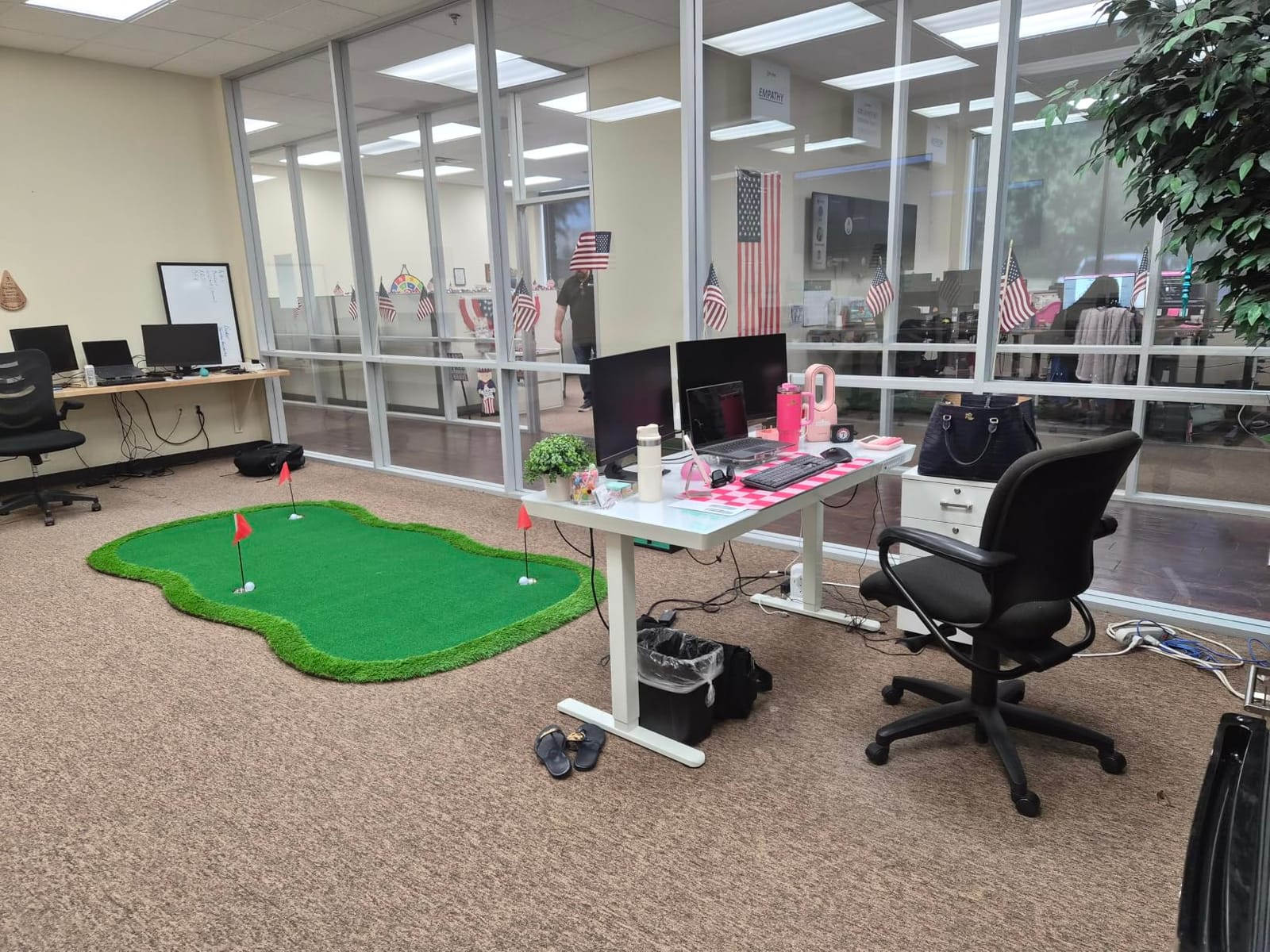 Chriiena Golf Putting Green, Large Practice Putting Mat for Indoor Outdoor | with Movable Cup, Custom Slope Pad, Professional Golfing Training Mat for Home/Backyard customer photo 1