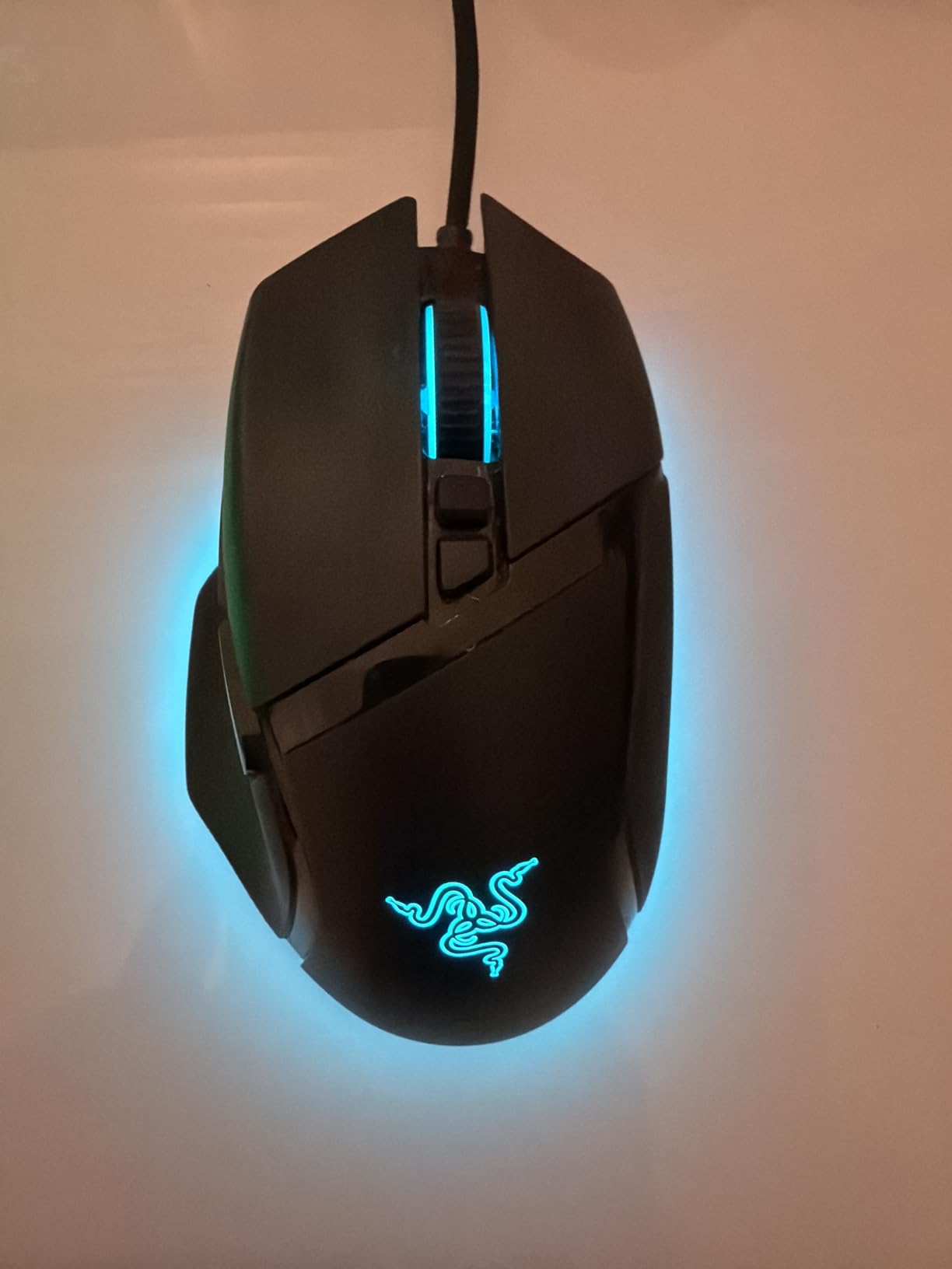 Razer Basilisk V3 Customizable RGB Wired Ergonomic Gaming Mouse, Black | Fastest Gaming Mouse Switch, Chroma RGB Lighting, 26K DPI Optical Sensor, 11 Programmable Buttons, HyperScroll Tilt Wheel customer photo 1