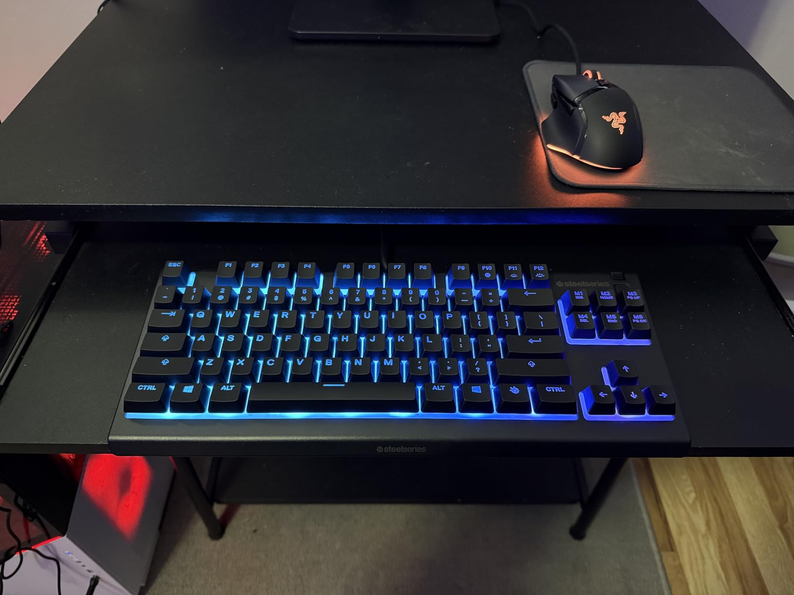 SteelSeries Apex 3 TKL RGB Gaming Keyboard - Tenkeyless Compact Form Factor - 8-Zone RGB Illumination - IP32 Water & Dust Resistant - Whisper Quiet Gaming Switch - Gaming Grade Anti-Ghosting, Black customer photo 2