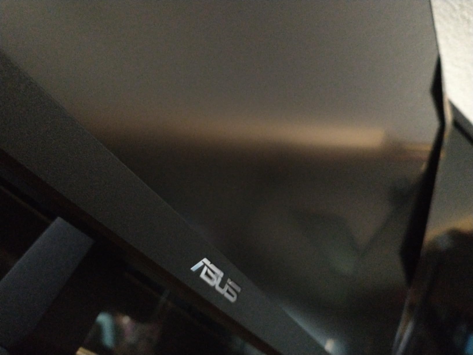 ASUS TUF Gaming 27 Inch Gaming Monitor - Full HD, 1080P, 165Hz (Supports 144Hz), 1ms, Extreme Low Motion Blur, FreeSync Premium, Shadow Boost, Eye Care, HDMI, DisplayPort, Tilt Adjustable - VG277Q1A customer photo 2