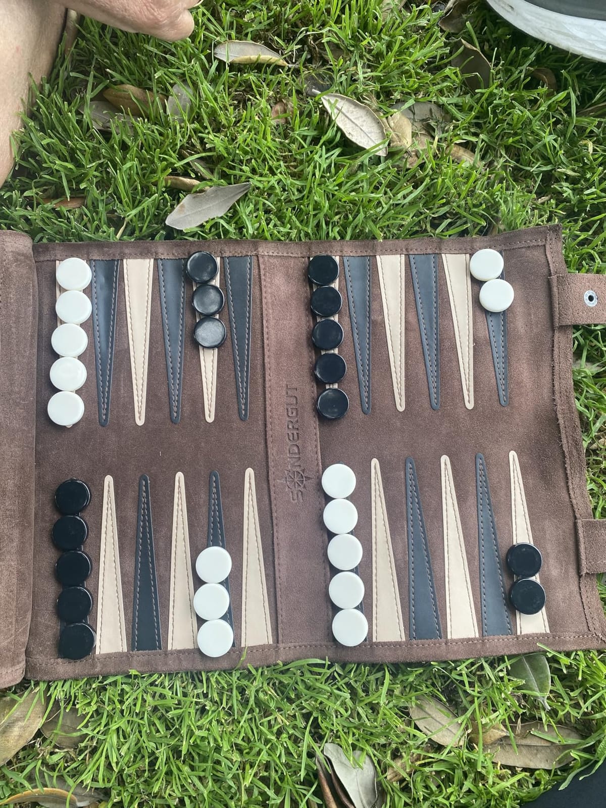 Sondergut Roll-up Portable Leather Backgammon customer photo 1