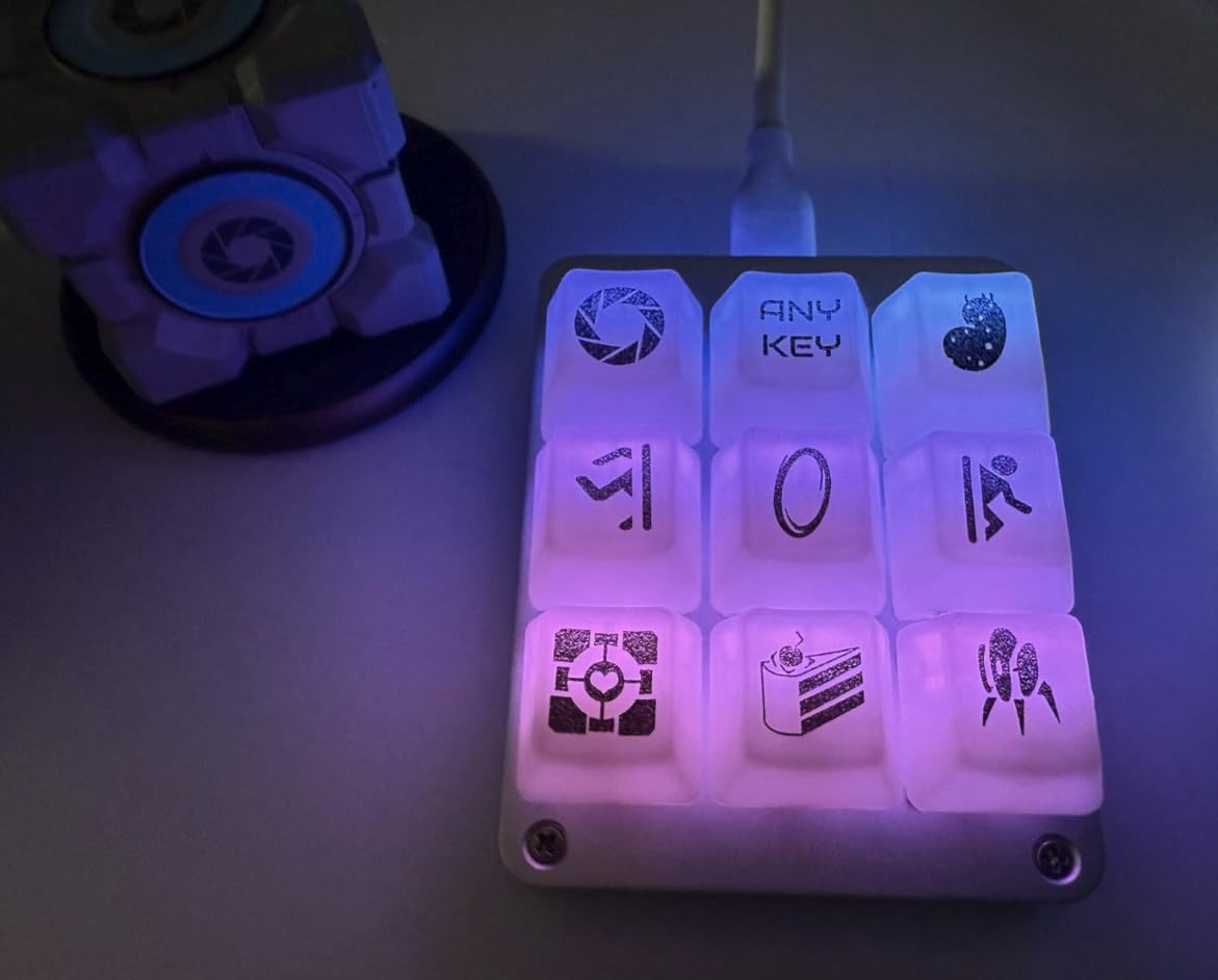 YMDK 9 Key CNC Aluminum QMK VIA Hotswap RGB Support Macro Type C Gateron Pro Yellow Switches Mechanical Keyboard Numpad for Gaming Photoshop (Gray Case Black Caps) customer photo 1