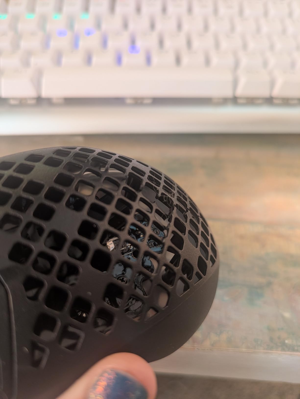 Aerox 3 - Holey RGB Gaming Mouse - Ultra-lightweight Water Resistant Design - 8,500 DPI TrueMove Core Optical Sensor - Onyx customer photo 2