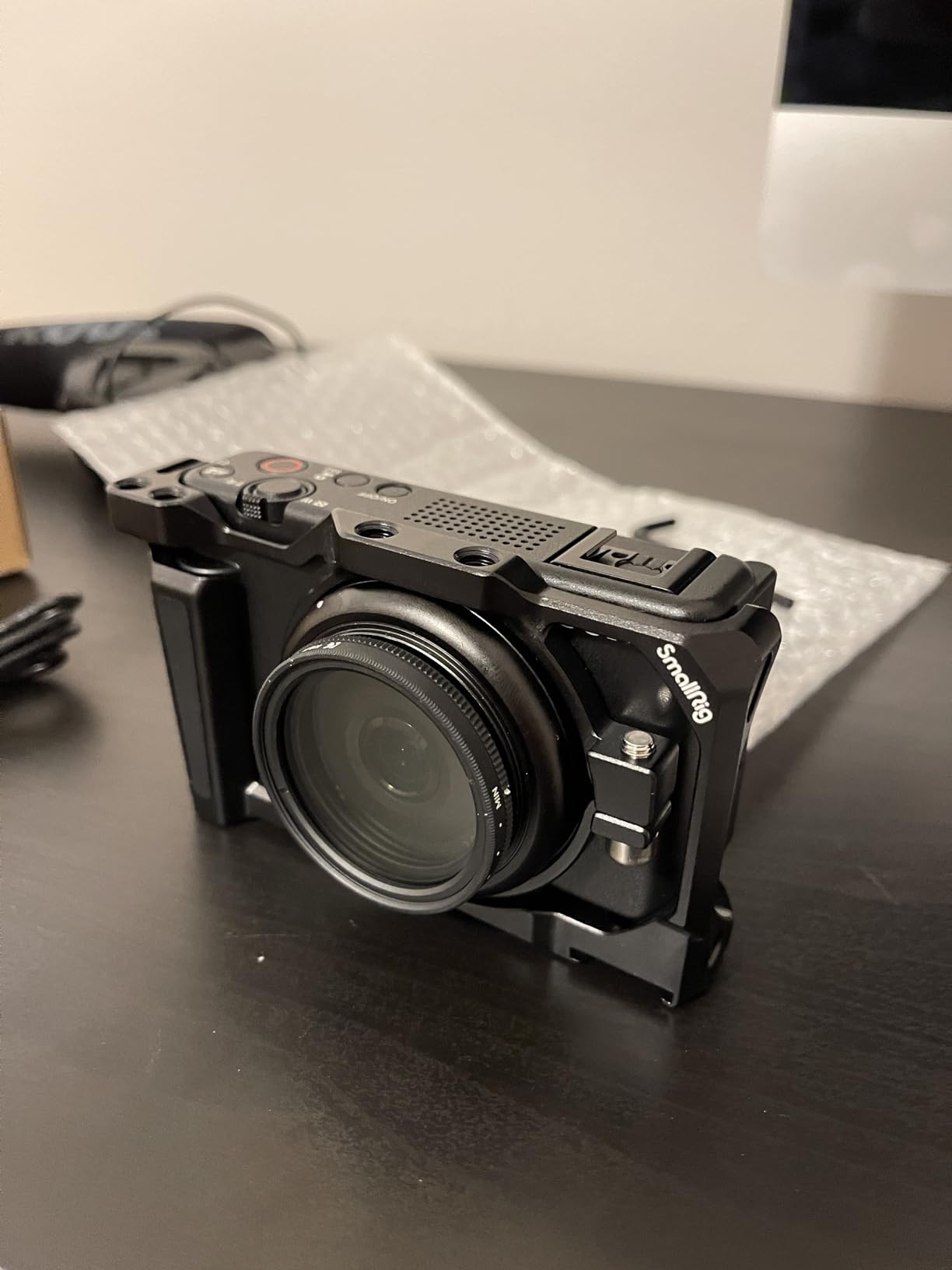 SmallRig Camera Half Cage | for Sony A7R VI/ A7 V/ A7R V/ A7 IV/ A7S III/ A1/ A7R IV, with Quick Release Plate for Arca customer photo 1