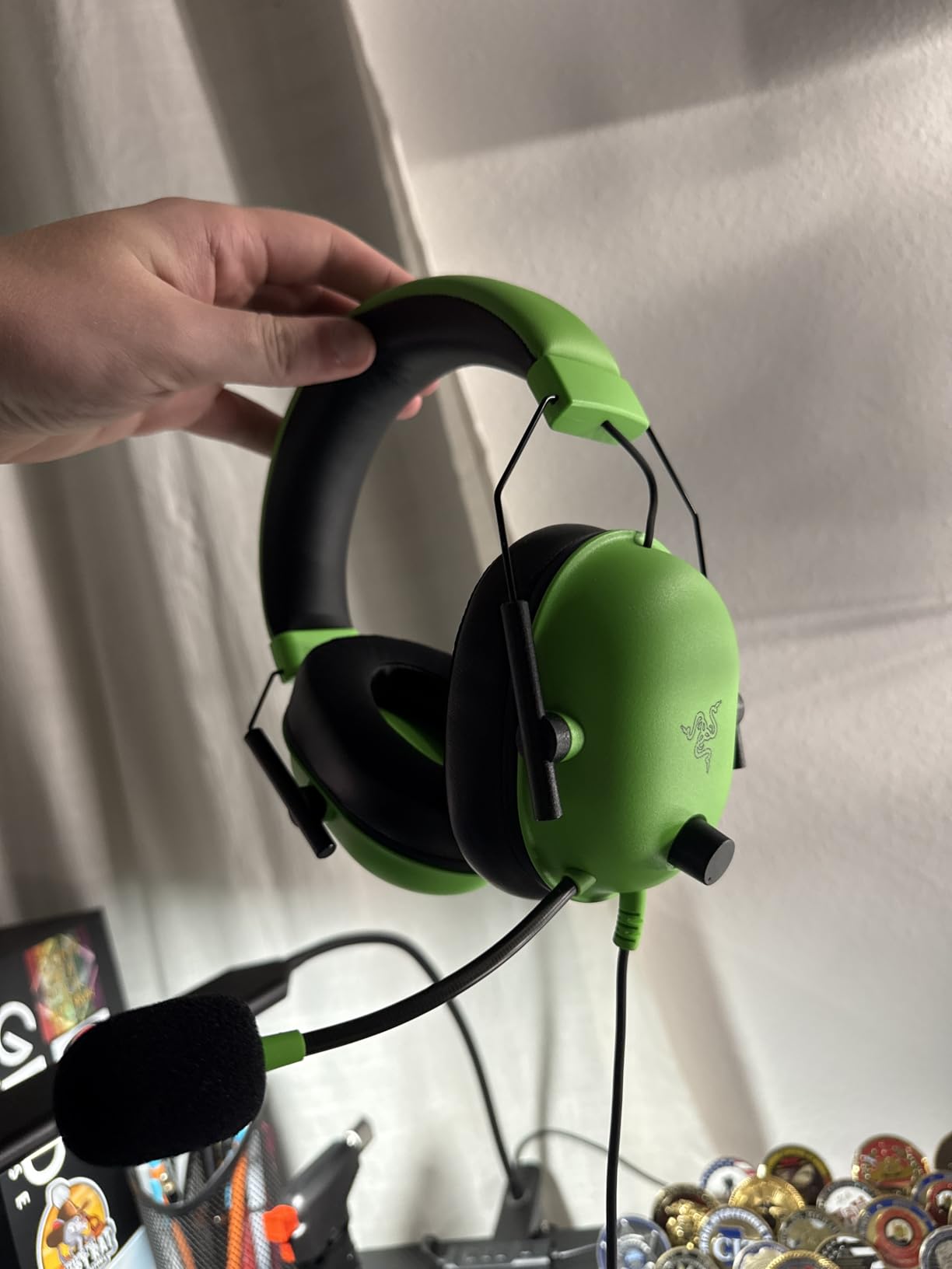 Razer BlackShark V2 X Gaming Headset for PC, 3.5mm Audio Jack, White | 50mm Drivers, Cardioid Mic, Memory Foam Cushion, Lightweight- Comfortable, Noise Isolating Earcups, For Mac, PS4, PS5, Switch customer photo 1