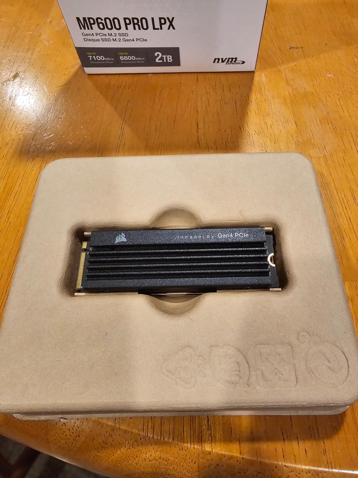Corsair MP600 PRO LPX 2TB M.2 NVMe PCIe x4 Gen4 SSD - Optimized for PS5 (Up to 7,100MB/sec Sequential Read & 5,800MB/sec Sequential Write Speeds, High-Speed Interface, Compact Form Factor) Black customer photo 2