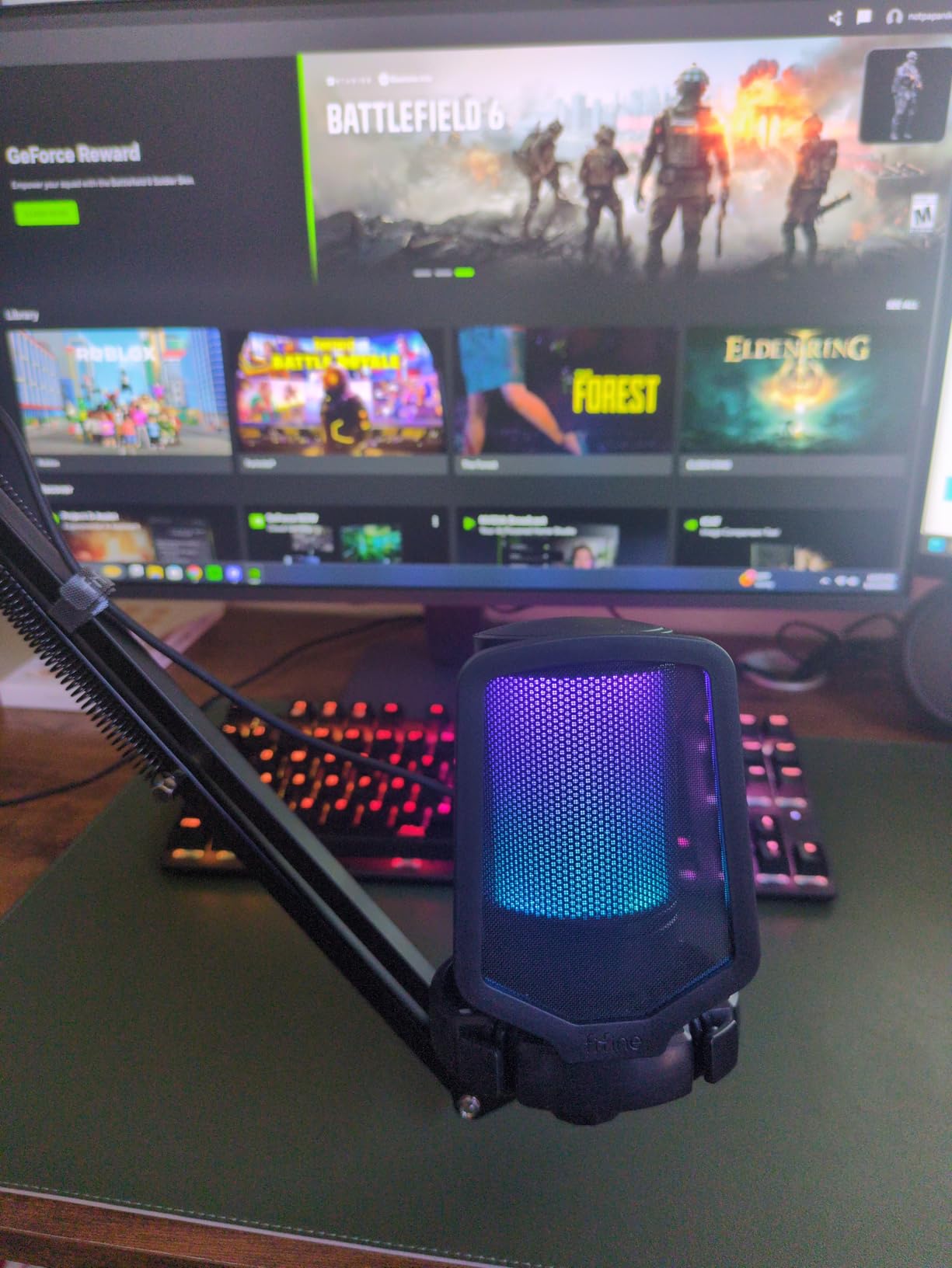 FIFINE AmpliGame A6T USB Gaming Microphone Kit, Condenser Mic for Streaming customer photo 1