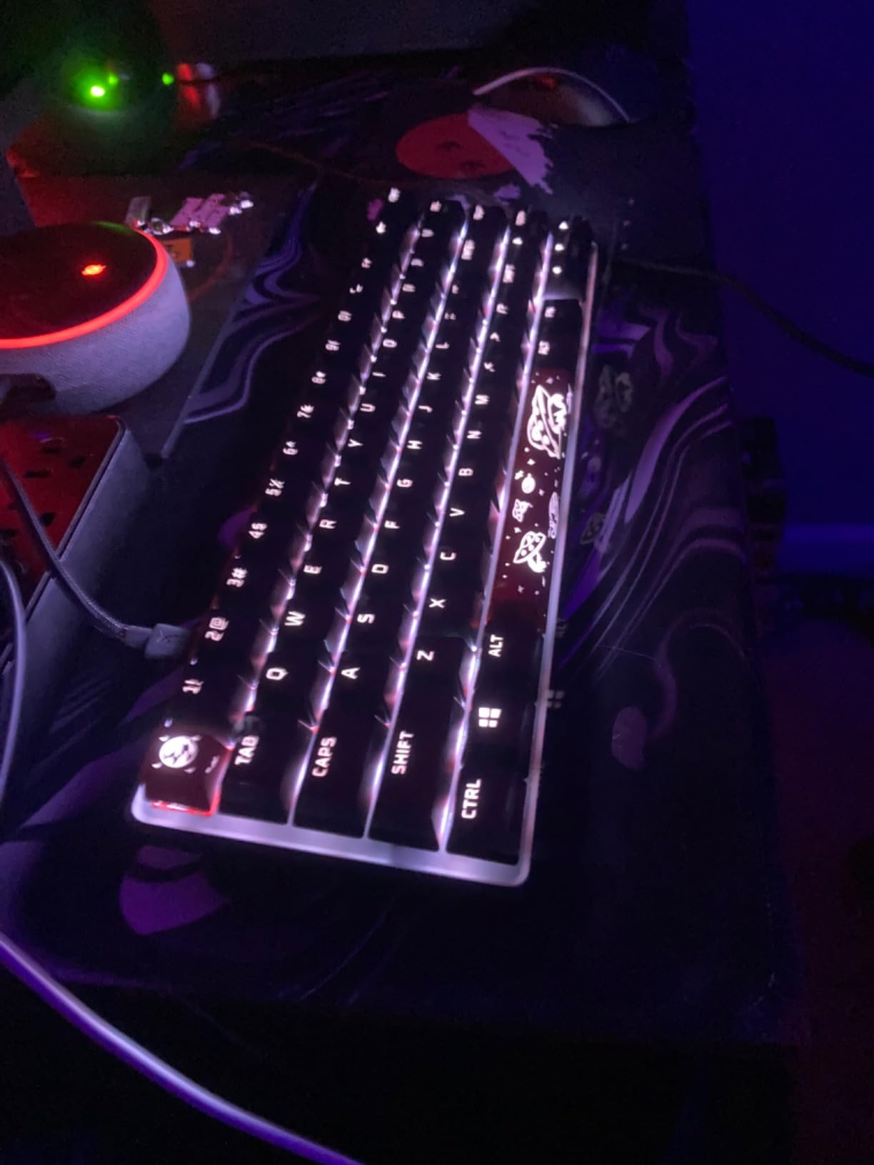 HyperX Alloy Origins 65 - Mechanical Gaming Keyboard - Compact 65% Form Factor - Linear Red Switch - Double Shot PBT Keycaps - RGB LED Backlit - NGENUITY Software Compatible, Black customer photo 1