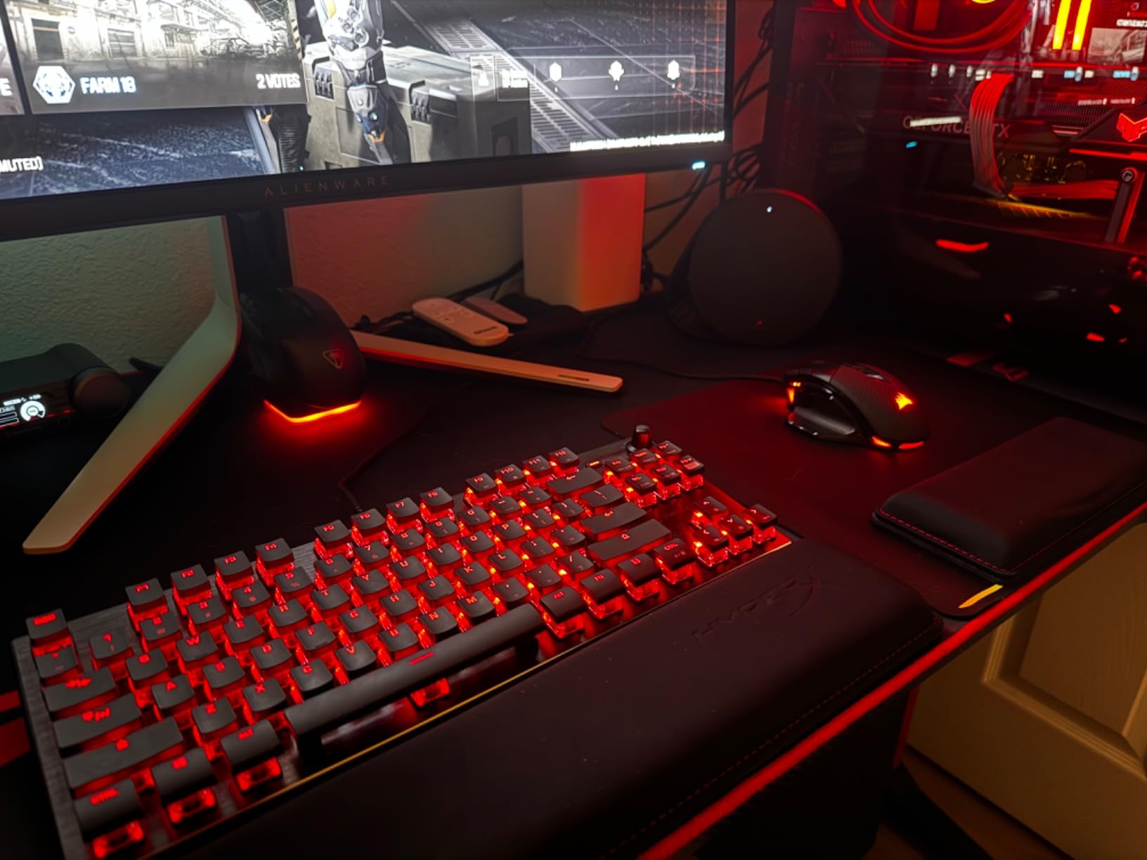 HyperX Wrist Rest - Mouse - Cooling Gel - Memory Foam - Anti-Slip, Black customer photo 2