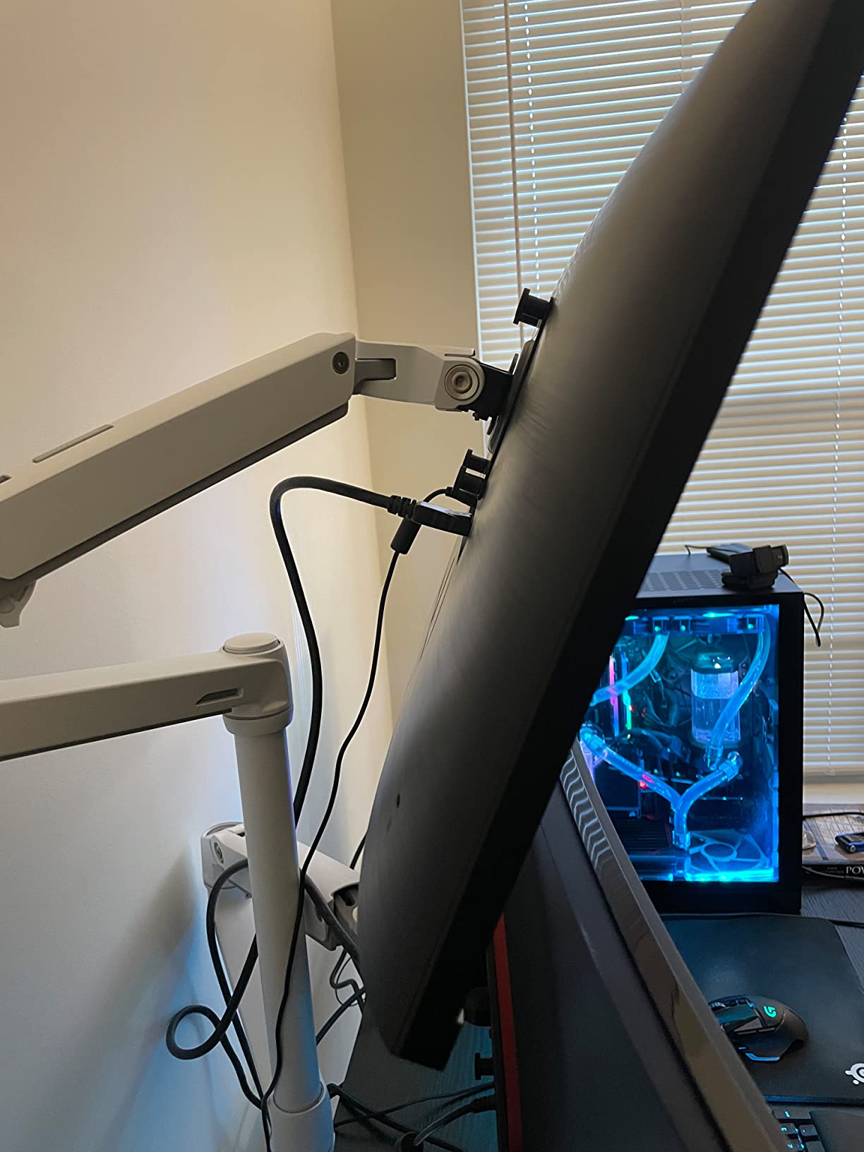 Ergotron LX Vertical Stacking Dual Monitor Arm, VESA Desk Mount - for 2 Monitors Up to 40 Inches, 7 to 22 lbs Each - Tall Pole, Matte Black customer photo 1