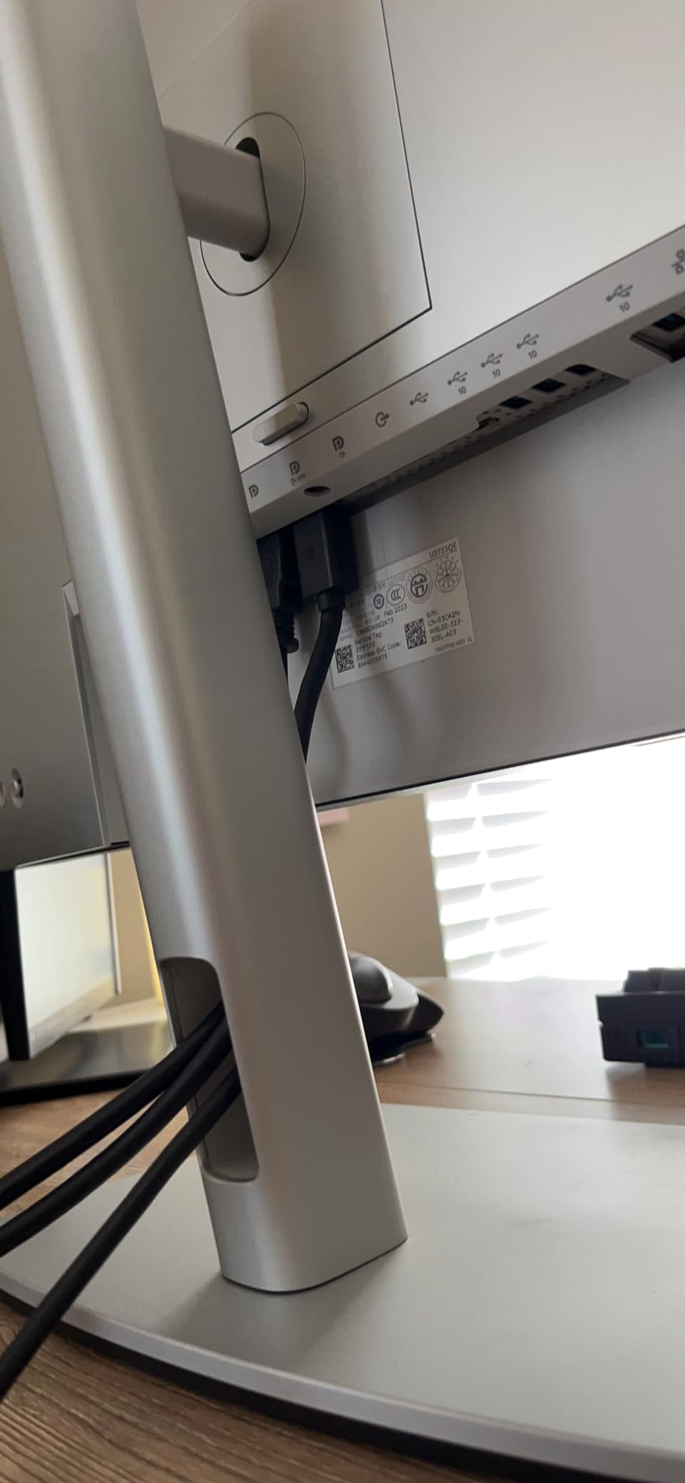 Dell UltraSharp U2723QE 27