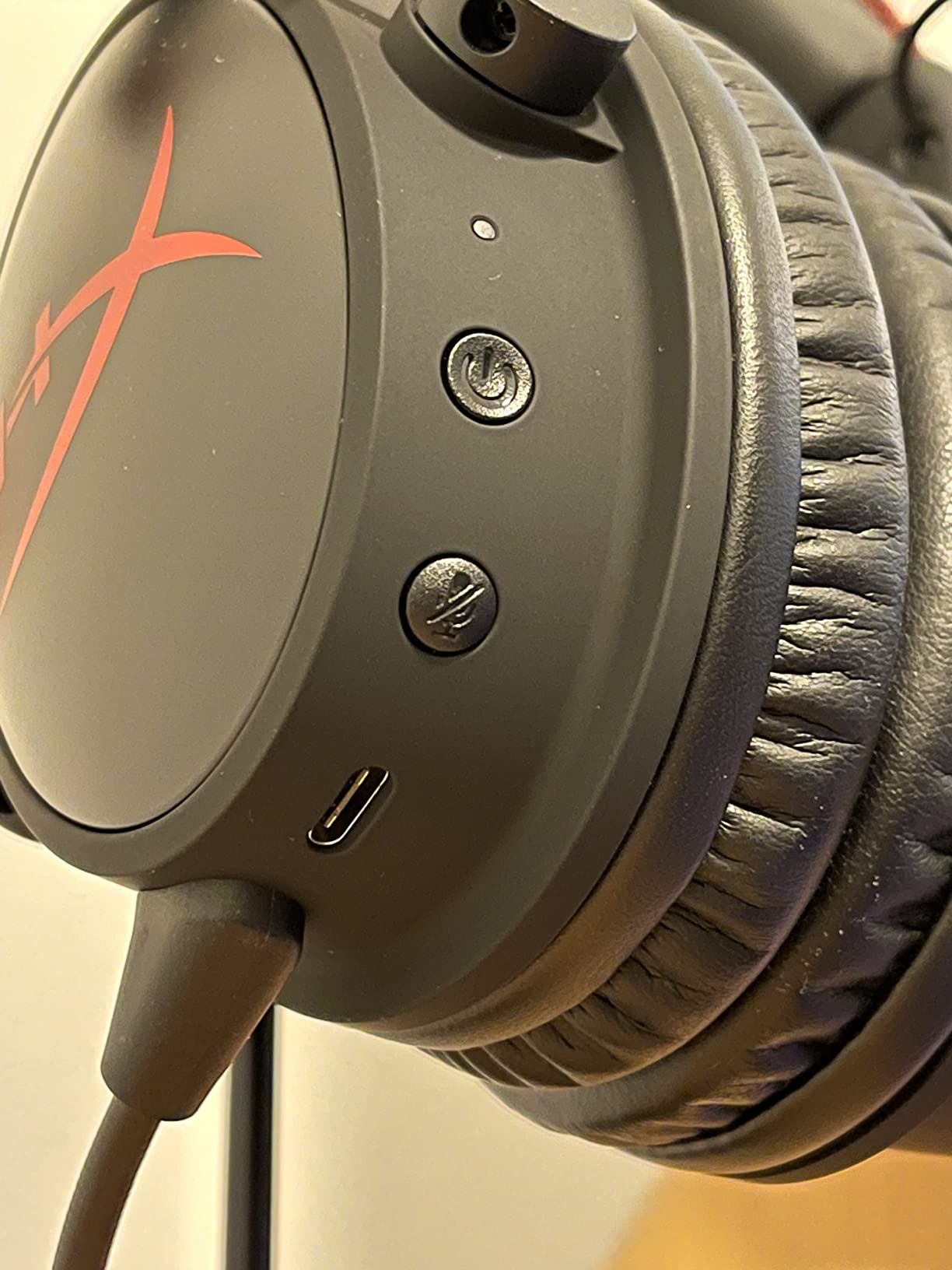 HyperX Cloud Alpha Wireless Gaming Headset with DTS Headphone:X Spatial Audio customer photo 2