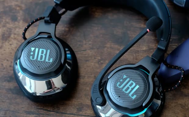 JBL Quantum 810 Wireless - Wireless over-ear performance gaming headset with Active Noise Cancelling and Bluetooth, up to 43 hours of battery life, Hi-Res 50mm drivers (Black) customer photo 1