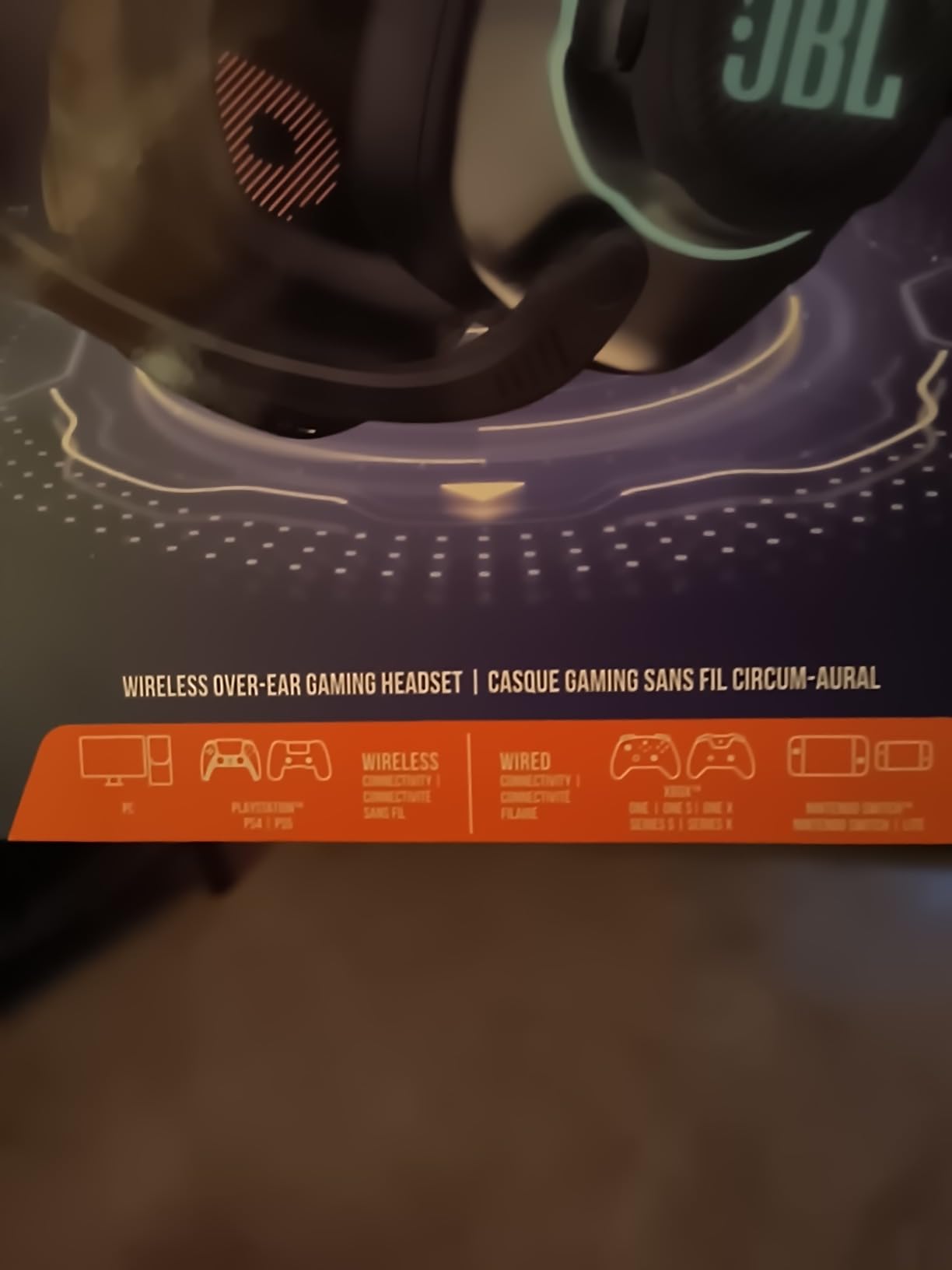 JBL Quantum 810 Wireless - Wireless over-ear performance gaming headset with Active Noise Cancelling and Bluetooth, up to 43 hours of battery life, Hi-Res 50mm drivers (Black) customer photo 2