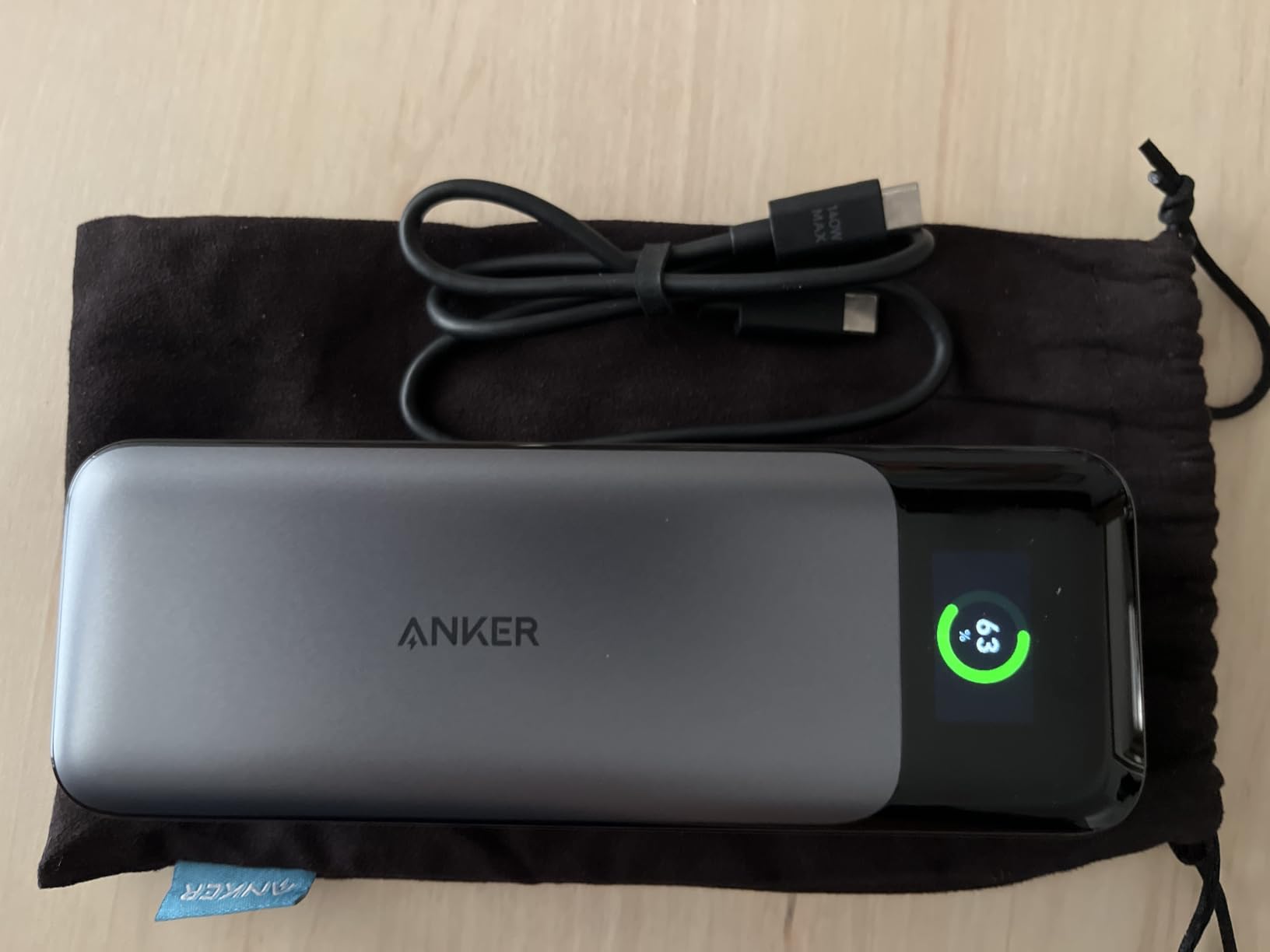 Anker 737 Power Bank, 140W 24,000mAh 3-Port Laptop Charger, Smart Display, Fast Multi-Device Charging, for iPhone 16/15/14 Series, Vision Pro, Samsung, MacBook, and More customer photo 1
