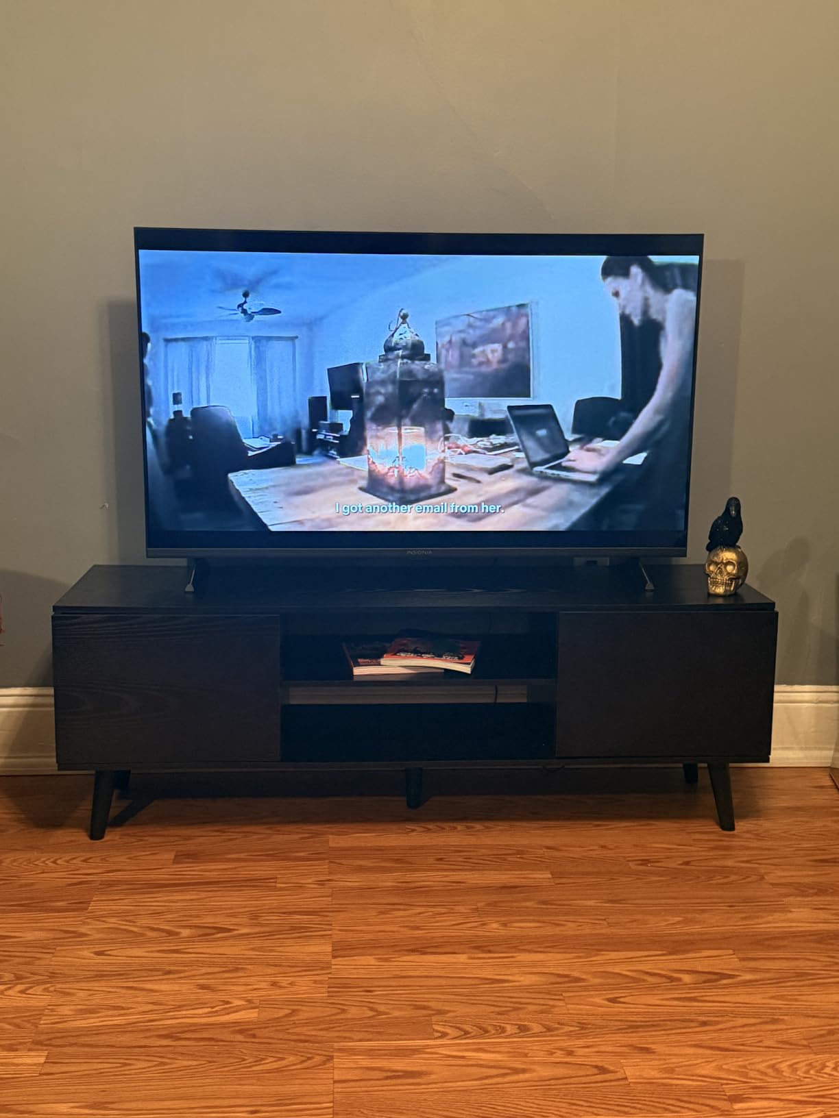 WLIVE TV Stand for 55 60 Inch TV, Mid Century Modern Entertainment Center with 2 Cabinets Storage & Adjustable Shelf, Media Console Table for Living Room, Bedroom, Media Furniture, Retro Brown customer photo 2