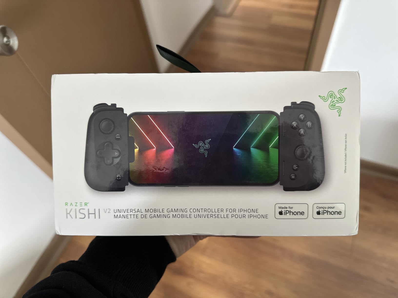 Razer Kishi V2 Mobile Gaming Controller for iPhone (Lightning): Console Quality Controls - Universal Fit w/ Extendable Bridge - Stream PC, Xbox, PlayStation Games - Customizable Triggers - Ergonomic customer photo 2