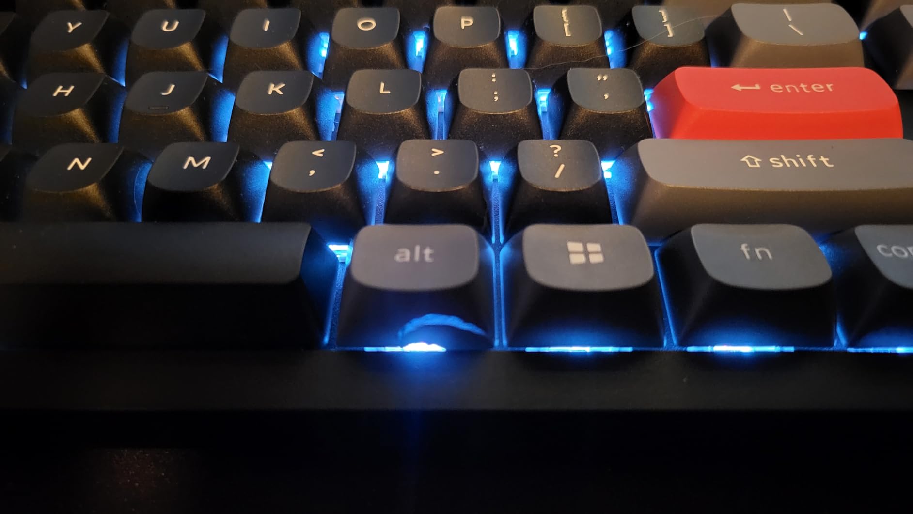 Keychron V6 Wired Custom Mechanical Keyboard Knob Version, Full-Size QMK/VIA Programmable Macro with Hot-swappable Keychron K Pro Red Switch Compatible with Mac Windows Linux customer photo 2