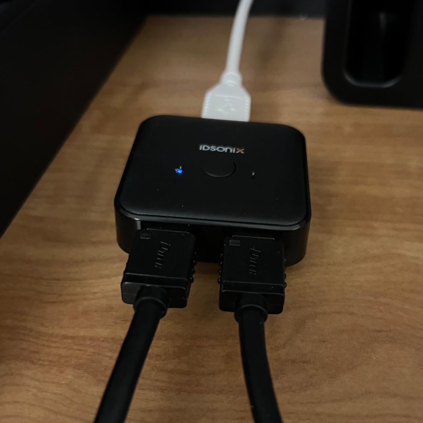 IDsonix USB 3.0 Switch 2 Computers Share 1 Device, 1 in 2 Out Or 2 in 1 Out Bi-Directional for Printers/Keyboards/Mice, 5Gbps Plug and Play Switcher, 2pcs A to A 3.3ft Cables, Plastic, Black customer photo 1