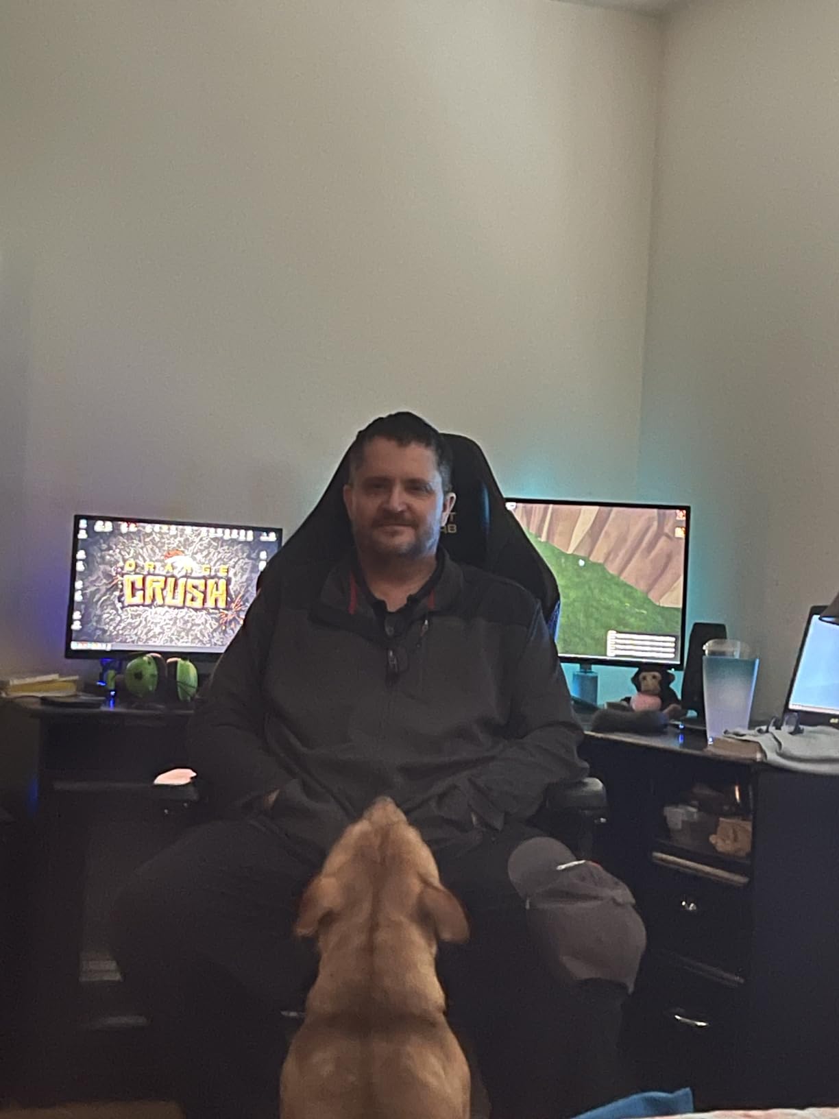 Secretlab Titan Evo XL Black Gaming Chair - Leatherette, Ergonomic customer photo 2