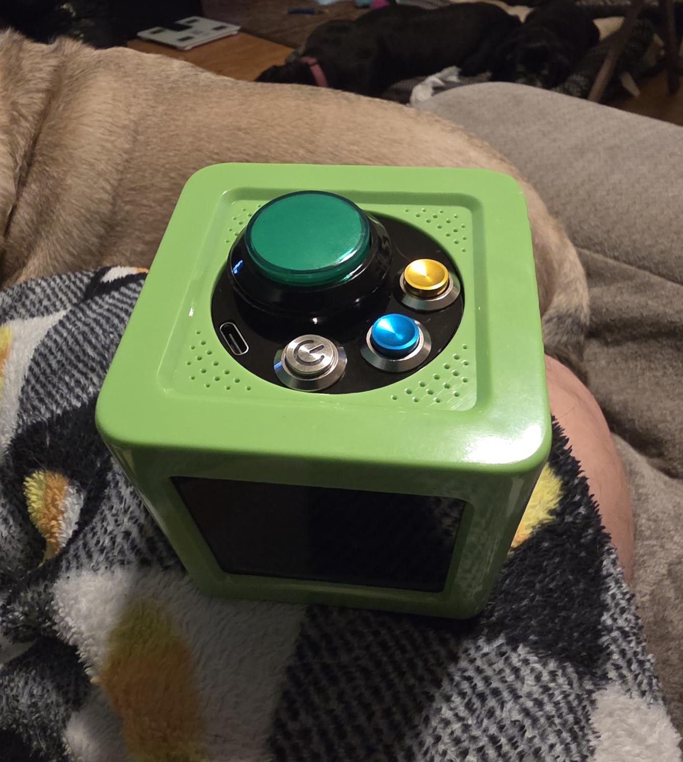 GANXIN Poker Shot Clock, Seconds Countdown Timer for Poker/Casino/Chess Tournament, 20/30 Sec and Custom Time, 4-Sides Cube Timer (Small, Green) customer photo 1