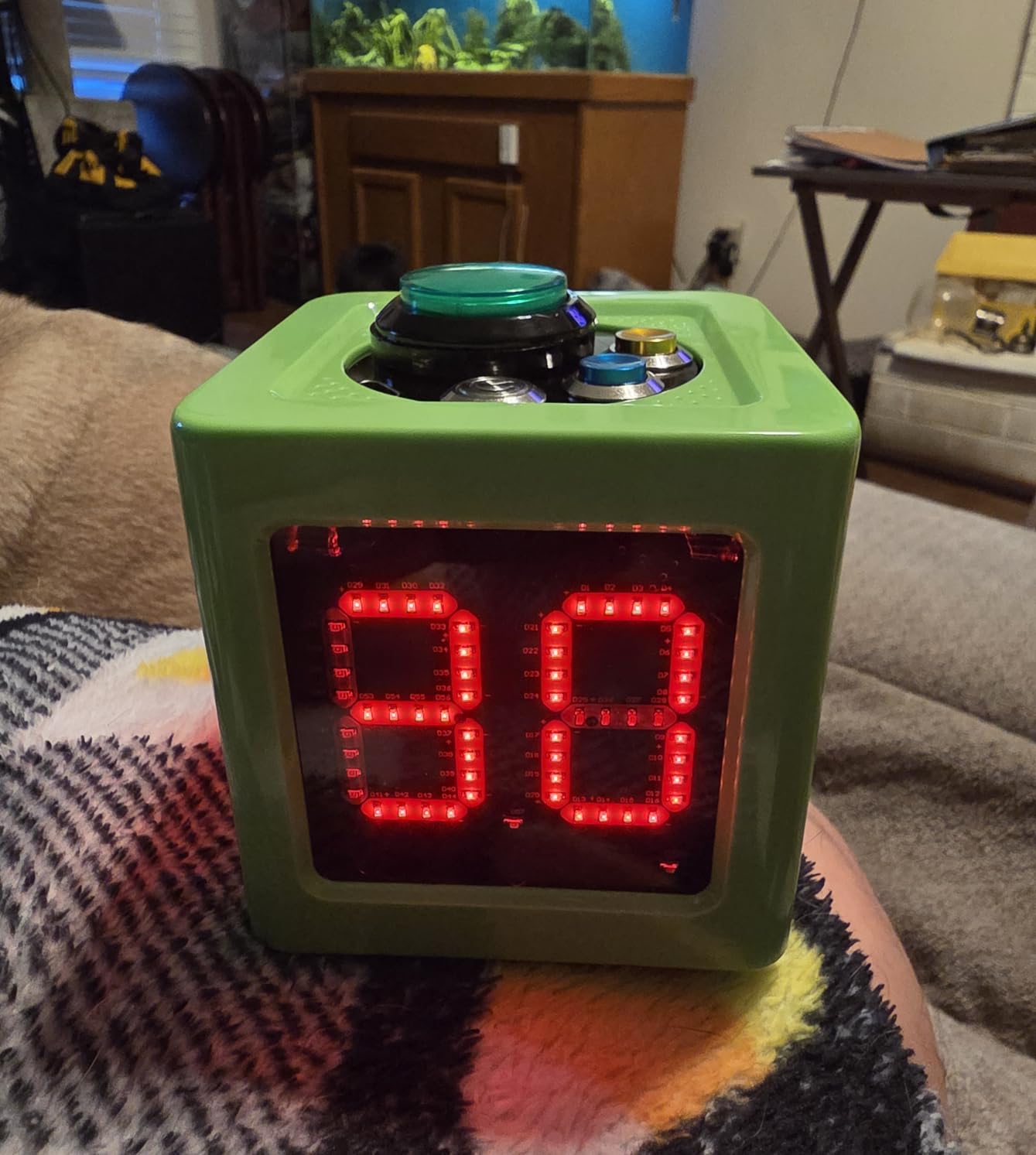GANXIN Poker Shot Clock, Seconds Countdown Timer for Poker/Casino/Chess Tournament, 20/30 Sec and Custom Time, 4-Sides Cube Timer (Small, Green) customer photo 2