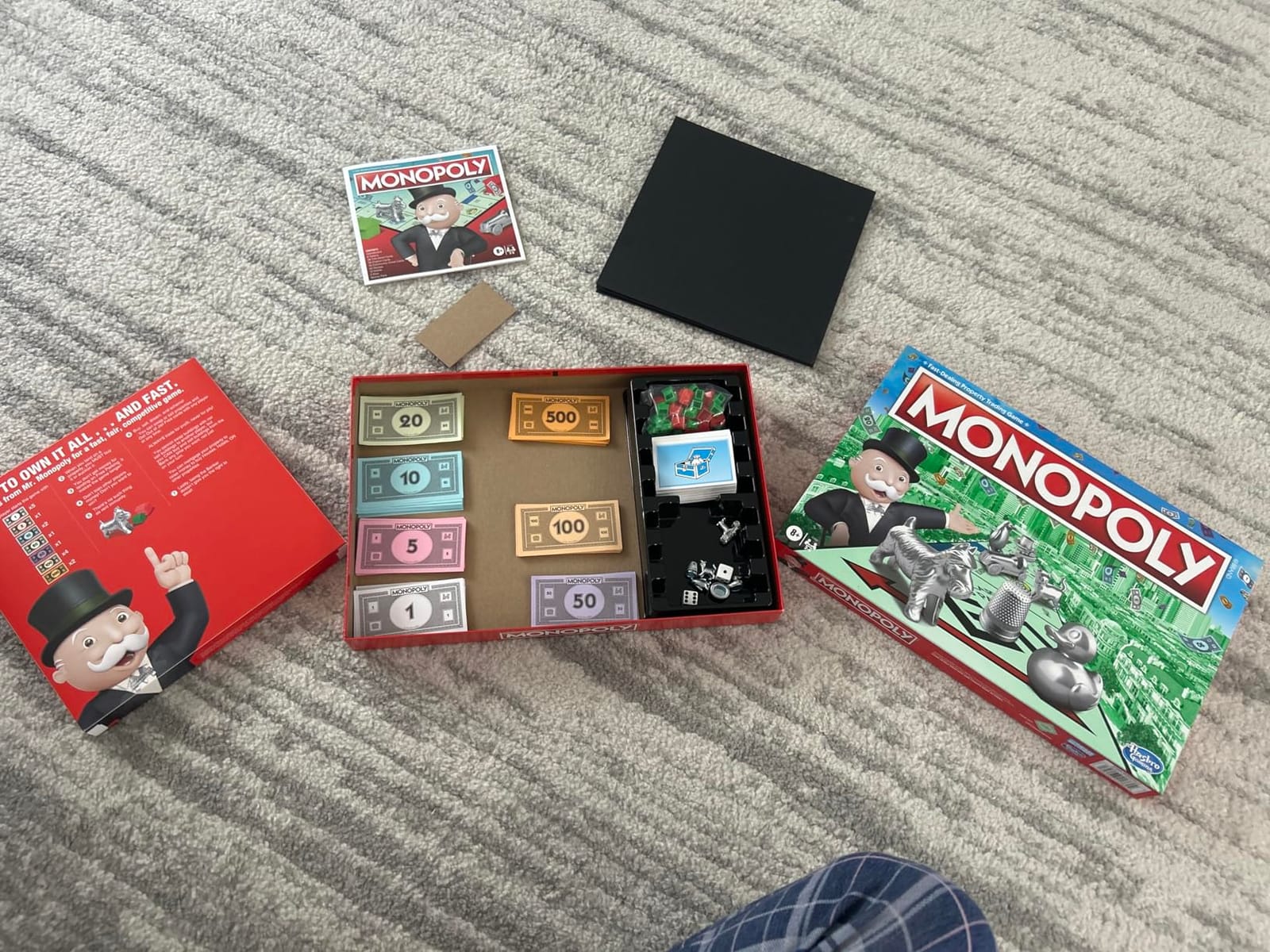 Monopoly Game, Family Board Games for 2 to 6 Players & Kids Ages 8 and Up, Includes 8 Tokens (Token Vote Edition) customer photo 1