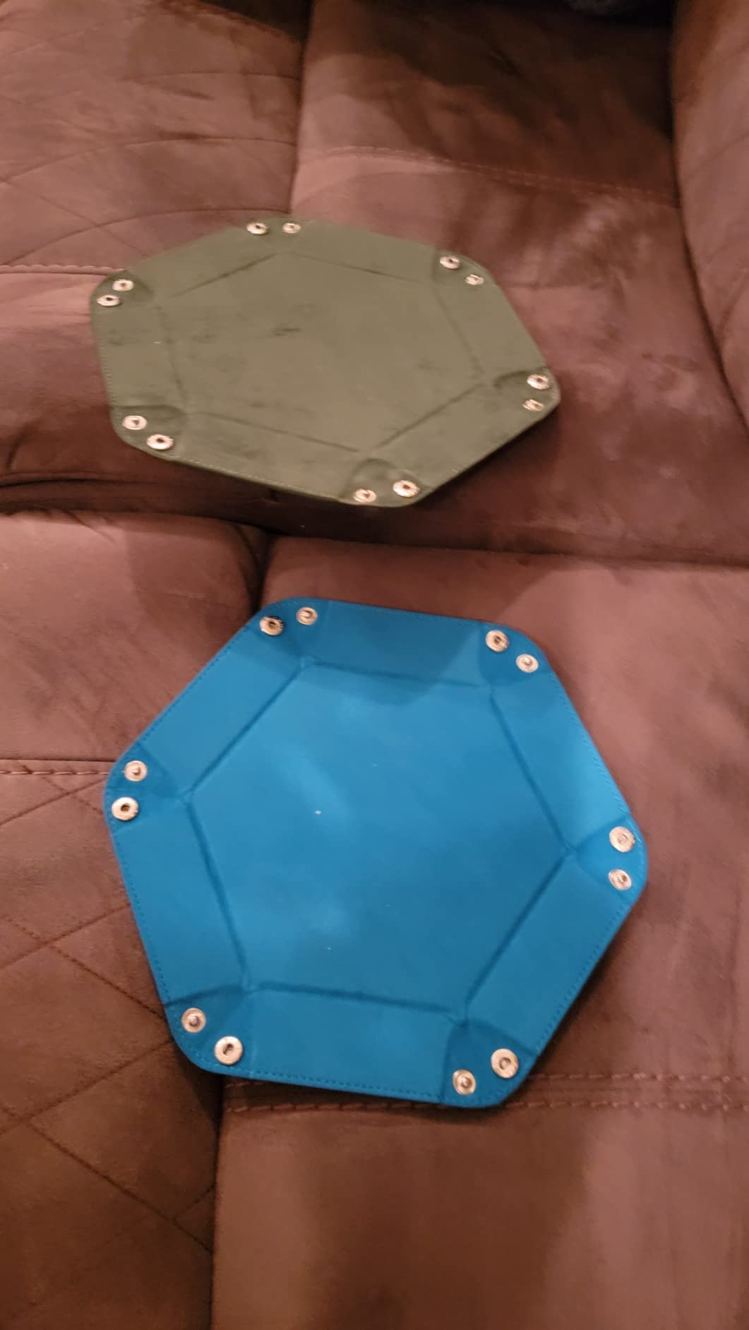 SIQUK 6 Pieces Dice Tray Hexagon Dice Rolling Holder Folding PU Leather Dice Trays for Dice Games Like RPG, DND and Other Table Games customer photo 2