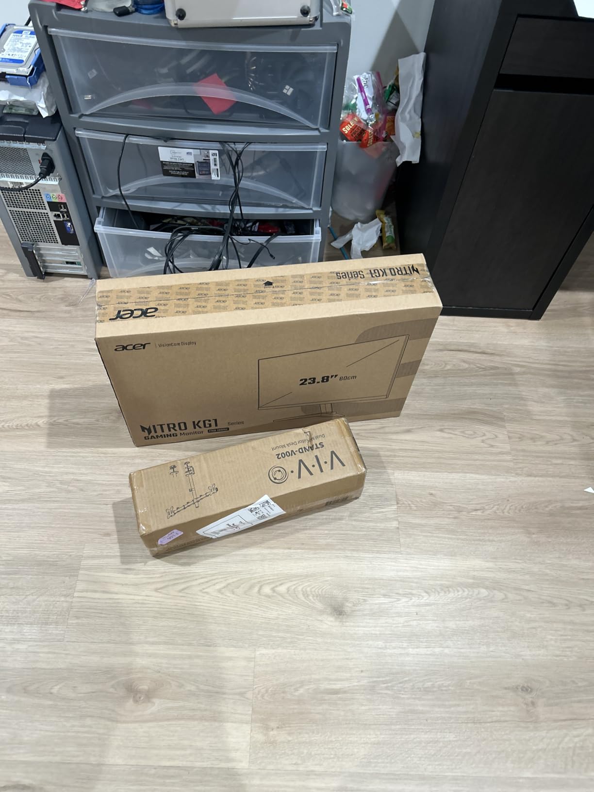 Acer Nitro 23.8in FHD 1920x1080 180Hz Gaming Monitor KG241Y Sbiip | 1ms, AMD FreeSync Premium, 2xHDMI, DisplayPort, VESA Mountable, Bluelight Filter, Flickerless Technology customer photo 1