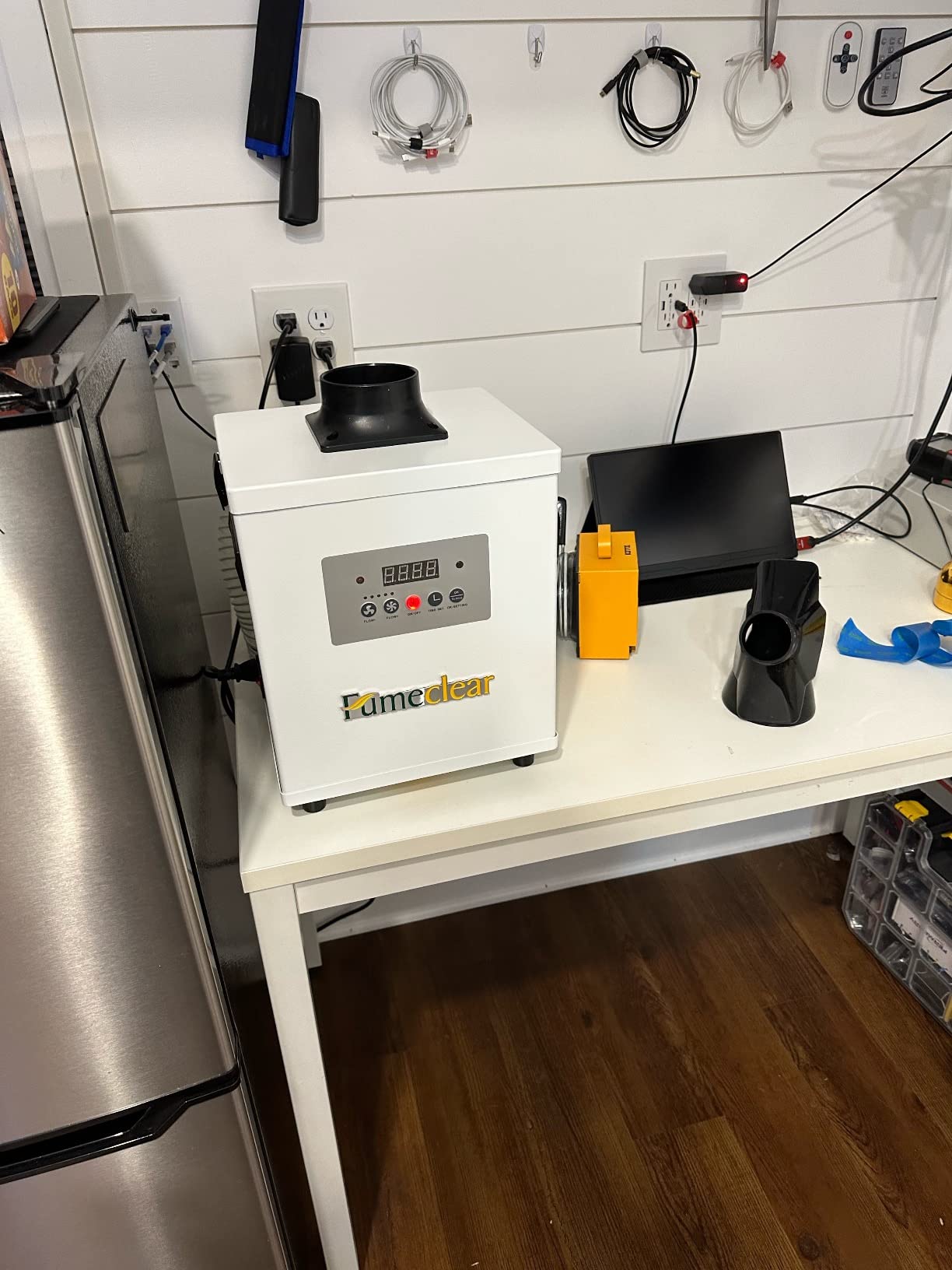 FumeClear FC-100A Fume Extractor Low-Noise & High Iodine 3-Stage Filtration | For Garages, Workshops, Soldering & Laser & welding & Nail Odor Smoke Removal, 118CFM Suction, 100W with 12pcs H13 Filters customer photo 2
