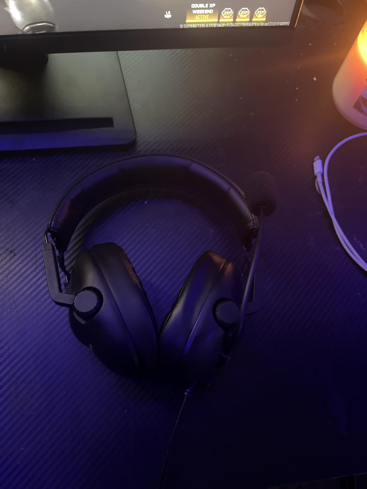 SENZER SG500 Surround Sound Pro Gaming Headset with Noise Cancelling Microphone Soft Memory Foam Padding Portable Foldable Headphones for PC, PS4, PS5, Xbox One, Switch White customer photo 2