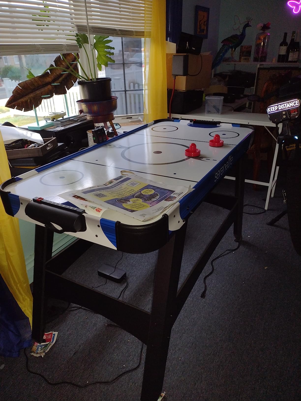 SereneLife 58in Powered Air Hockey Table Upgraded 700mA 12v 2X Powerful Motor, 4 Player 4 Pucks 2 Pushers, Full-Size Arcade Style, Inline Power Switch and Battery Free Digital LED Score Board customer photo 2