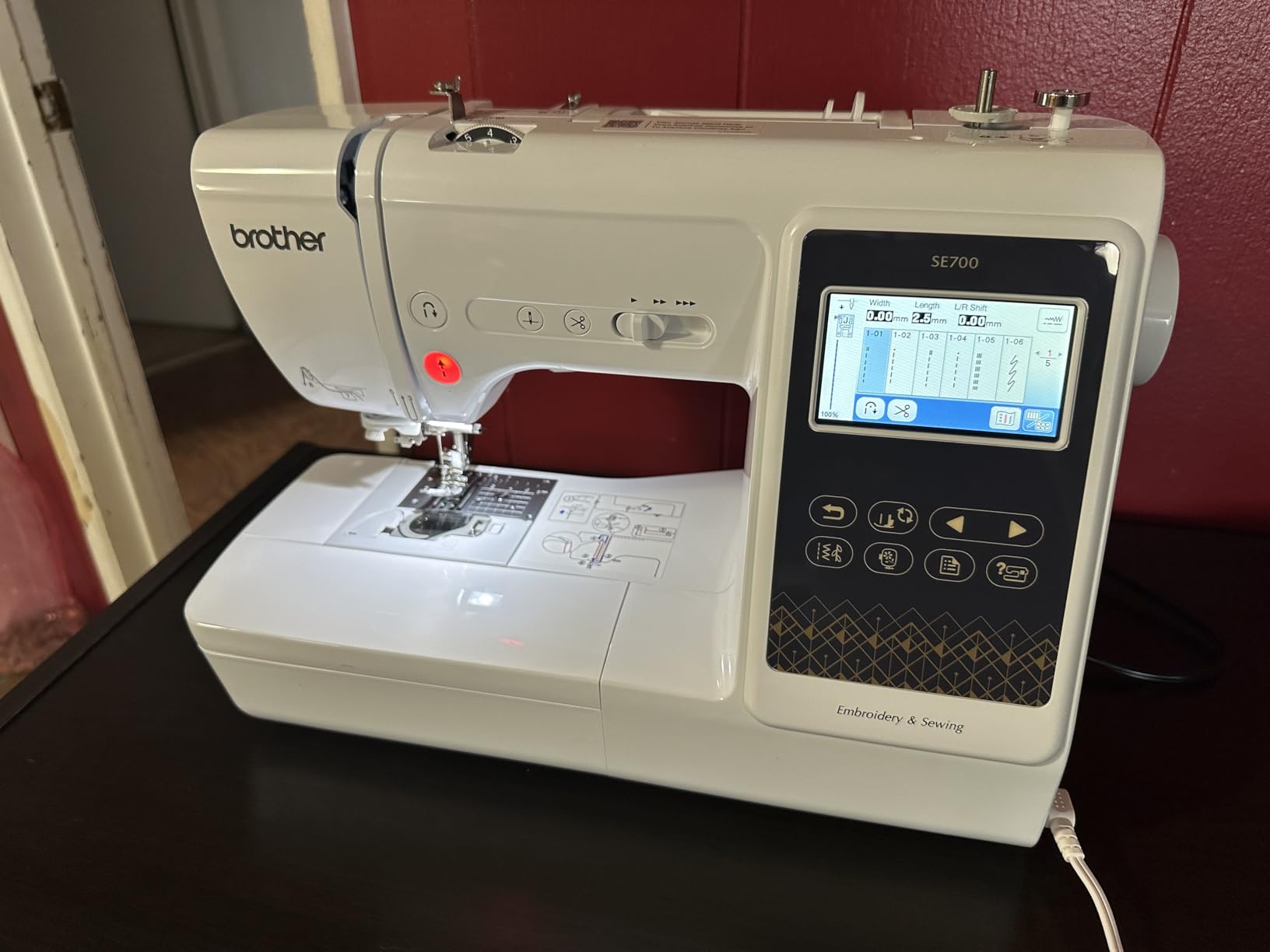Brother SE700 Sewing and Embroidery Machine, Wireless LAN, 8 included Ft | Advanced & beginner sewing machine, 135 built-in embroidery designs, 103 stitches, 4